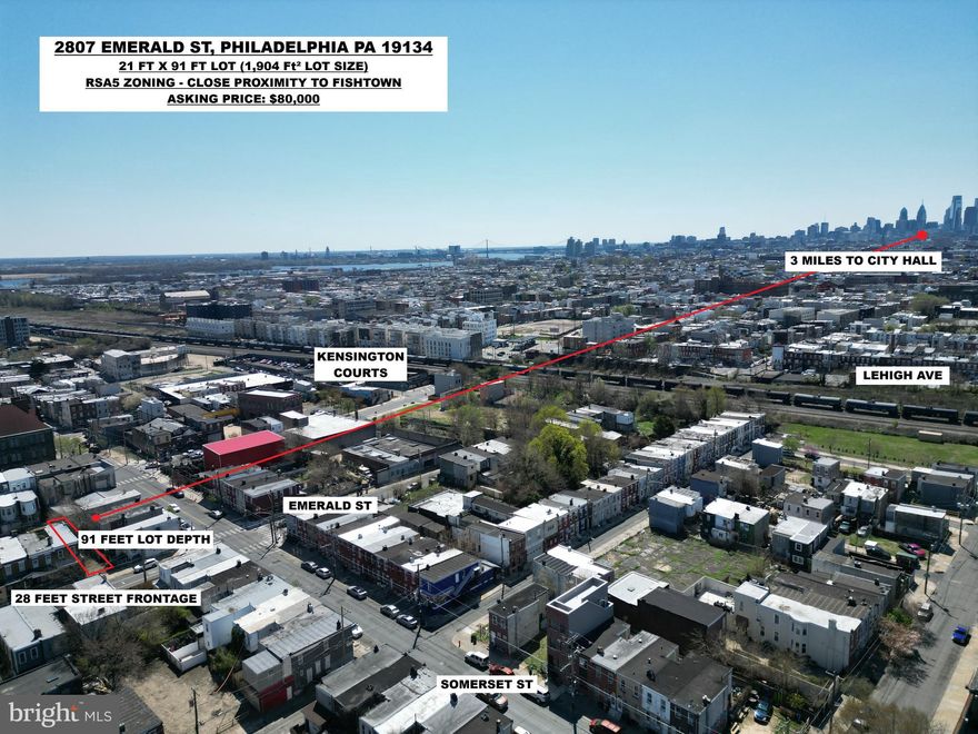2807 Emerald Street, Philadelphia, PA 19134

 1904 sq foot corner lot. (20.91 ft front X 91.04 ft depth)
 Somerset is the cross street. 

 Situated less than a quarter mile away from Lehigh Ave (fishtown)

2 Blocks away from Kensington Courts Development. Ton's of new construction around. Very unique end lot. at Somerset & Emerald St.

Clean title. Buyer responsible for obtaining clear U&O. Selling with no contingencies.
