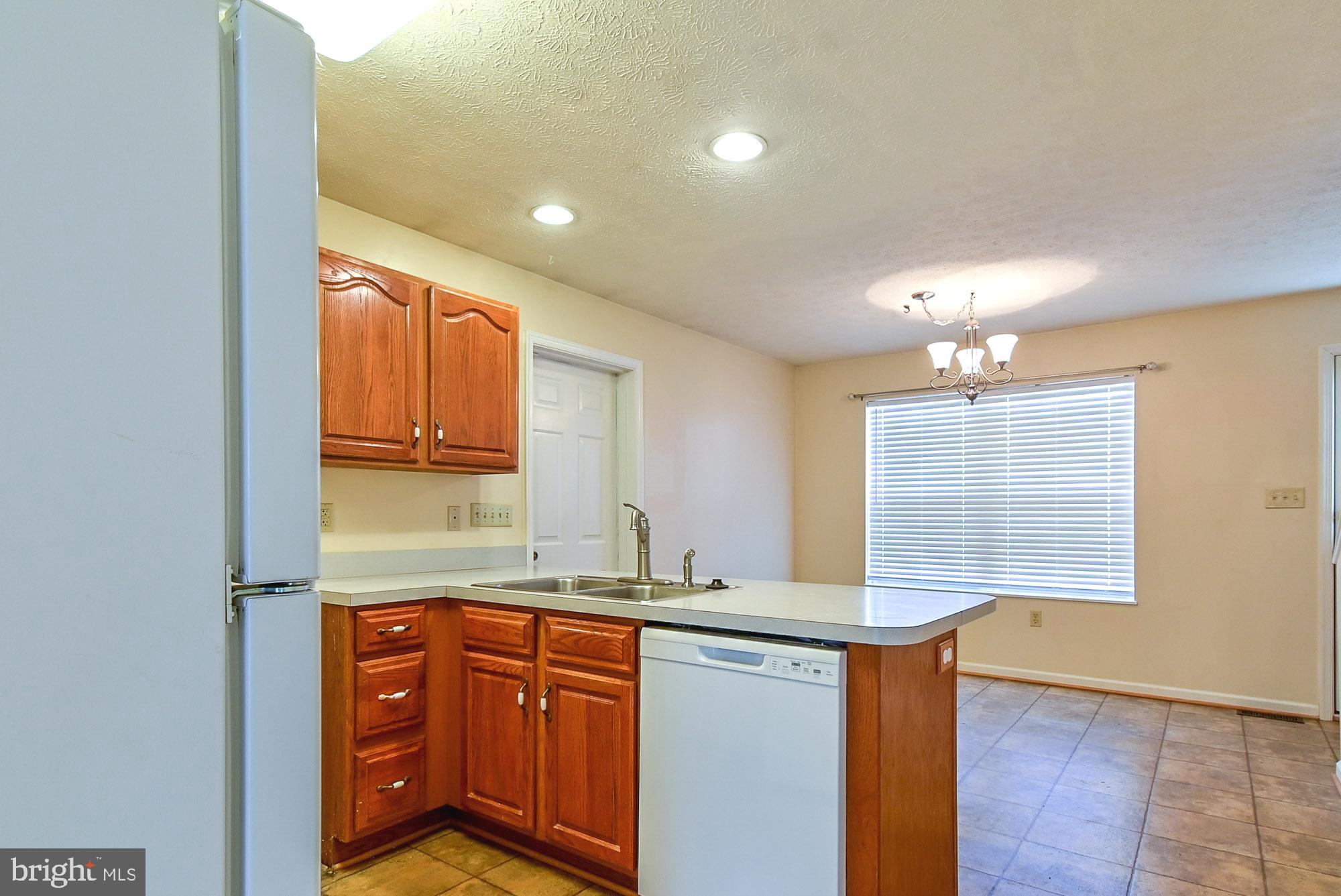 DRY RUN COMMONS - Residential Lease