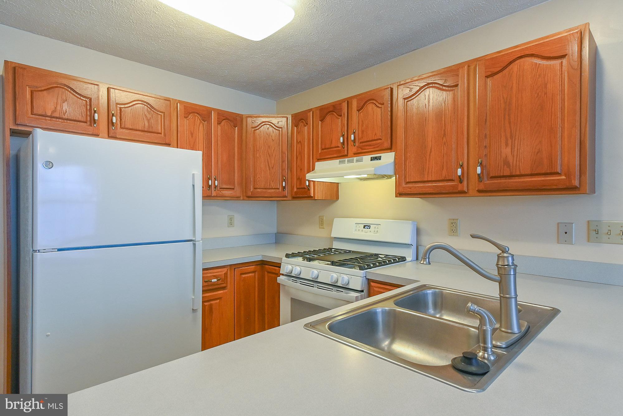 DRY RUN COMMONS - Residential Lease