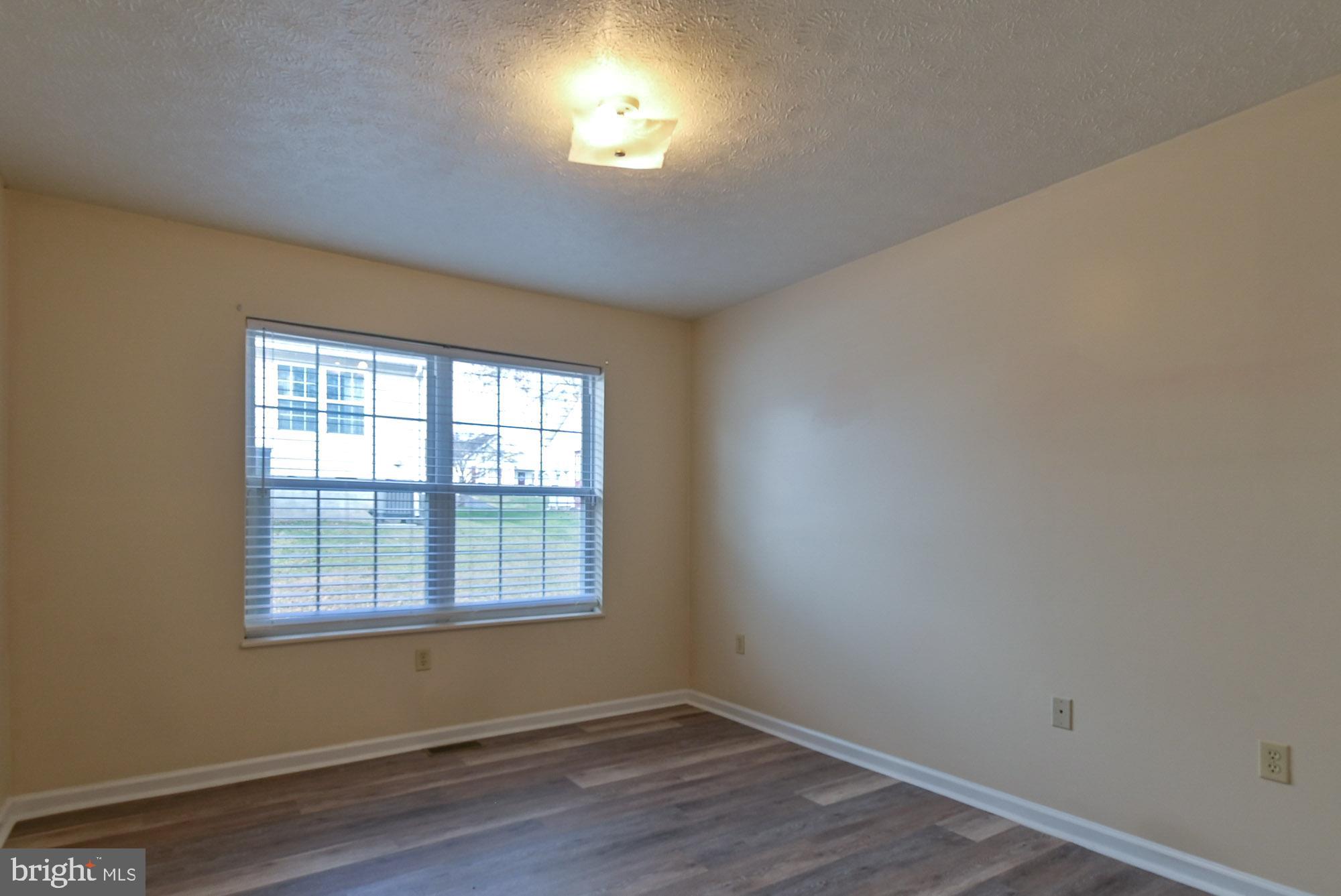 DRY RUN COMMONS - Residential Lease