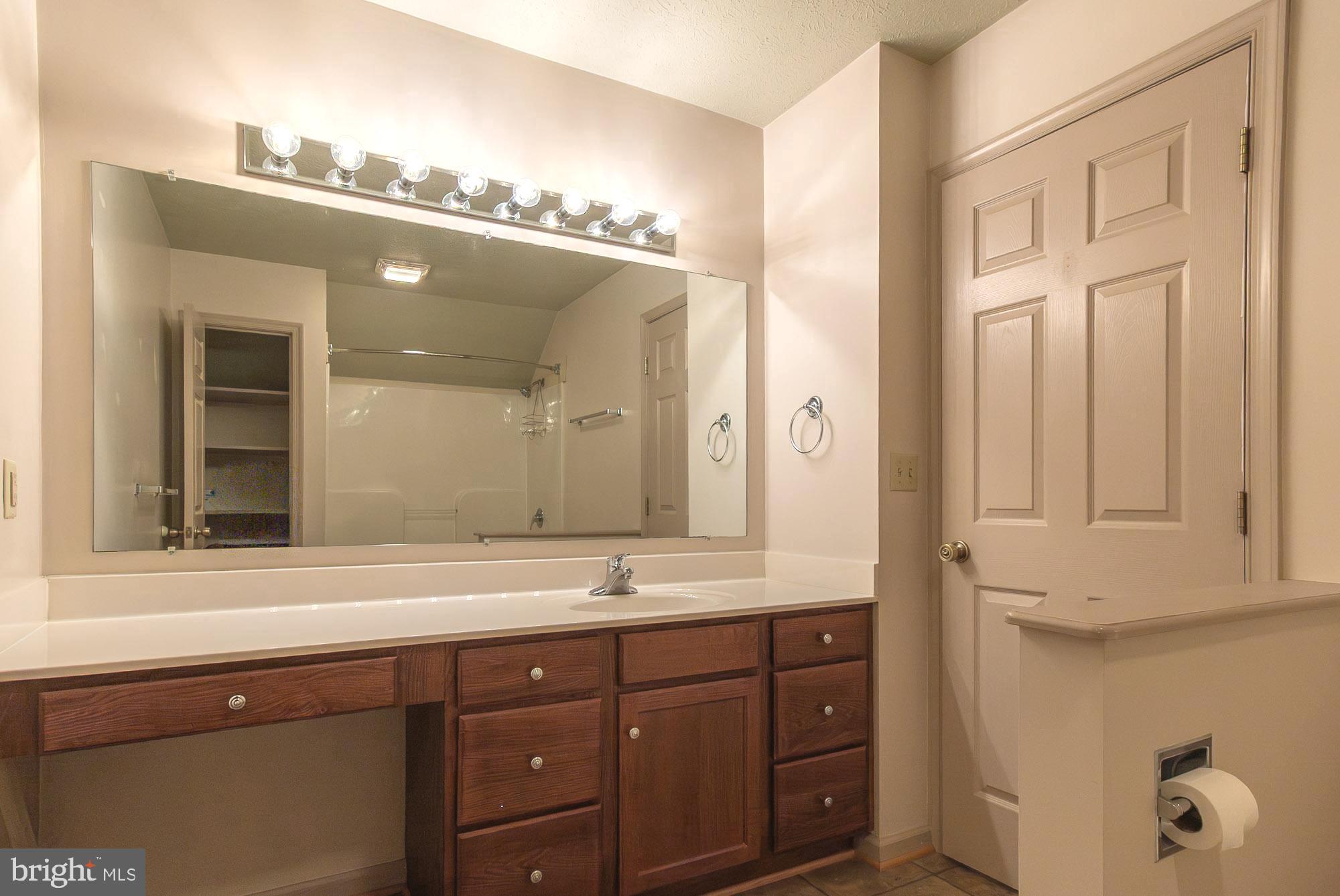 DRY RUN COMMONS - Residential Lease