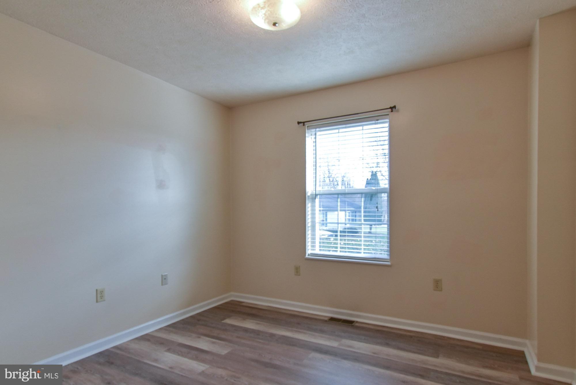 DRY RUN COMMONS - Residential Lease