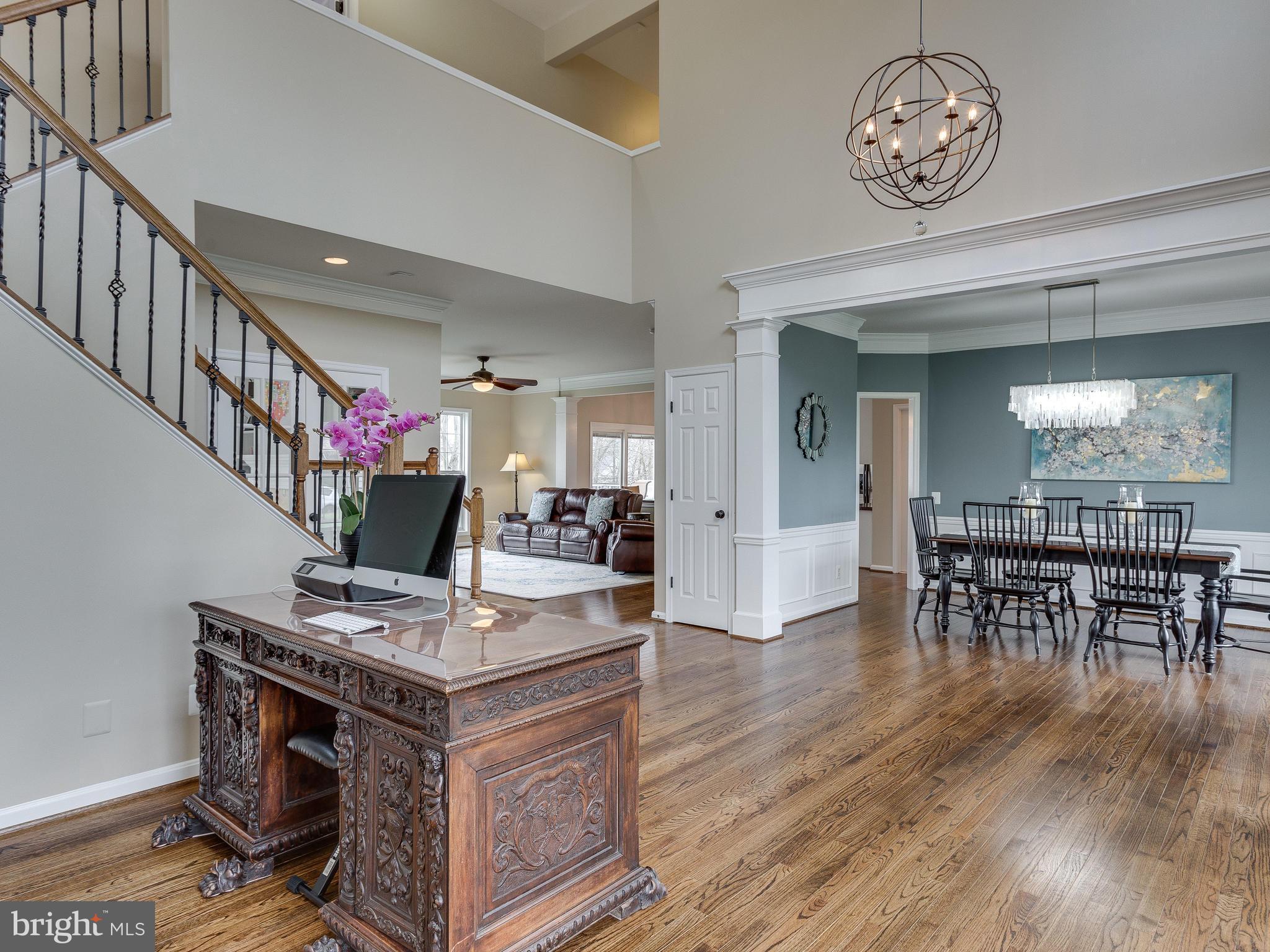 SOUTH RIDING - Residential