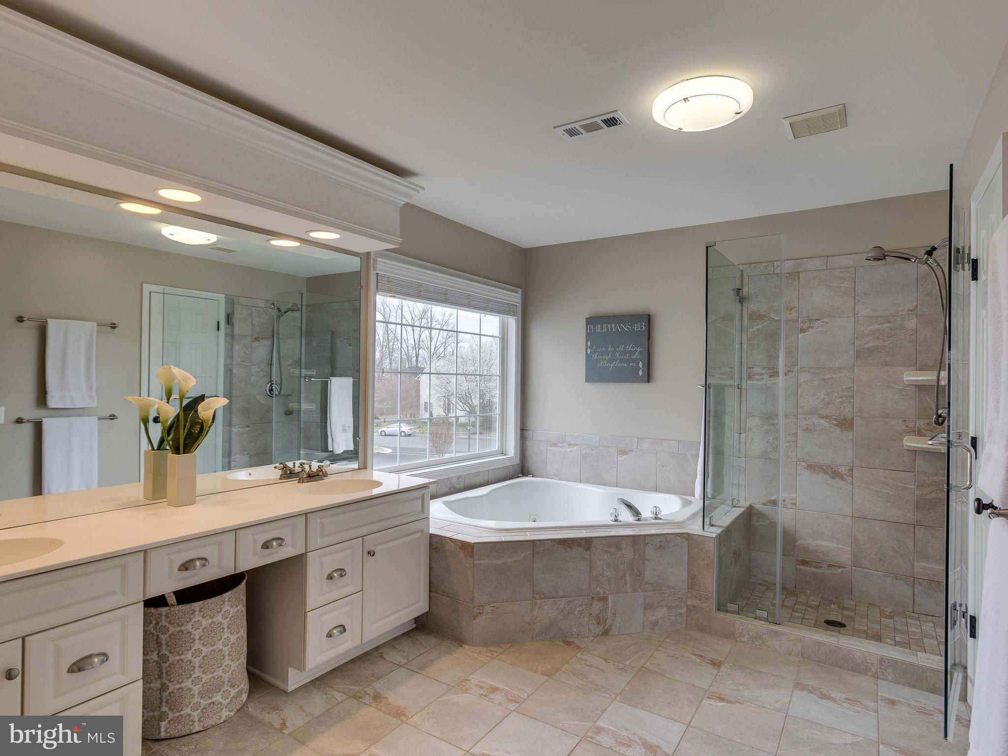 SOUTH RIDING - Residential