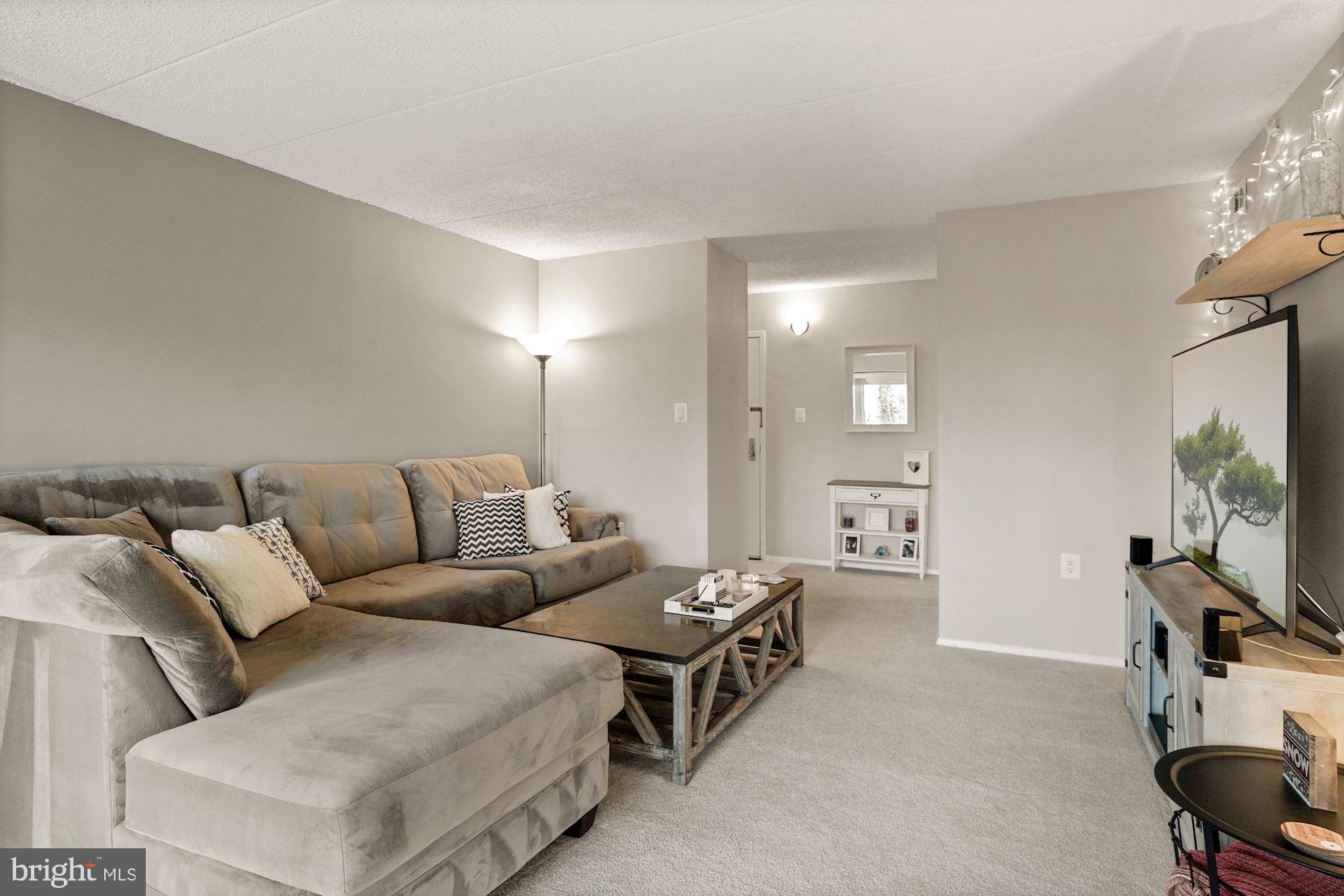 ALEXANDRIA OVERLOOK - Residential Lease