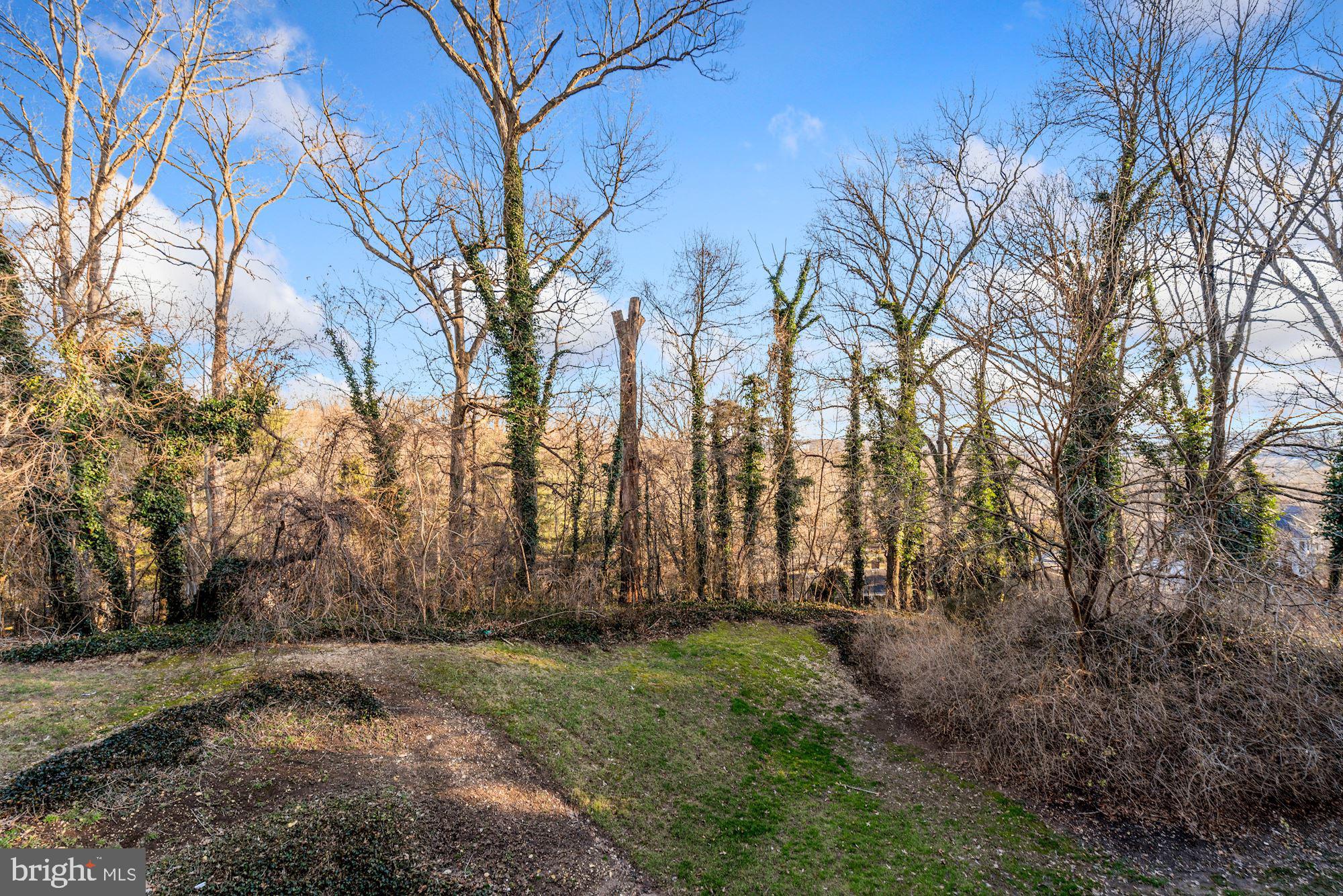 ALEXANDRIA OVERLOOK - Residential Lease