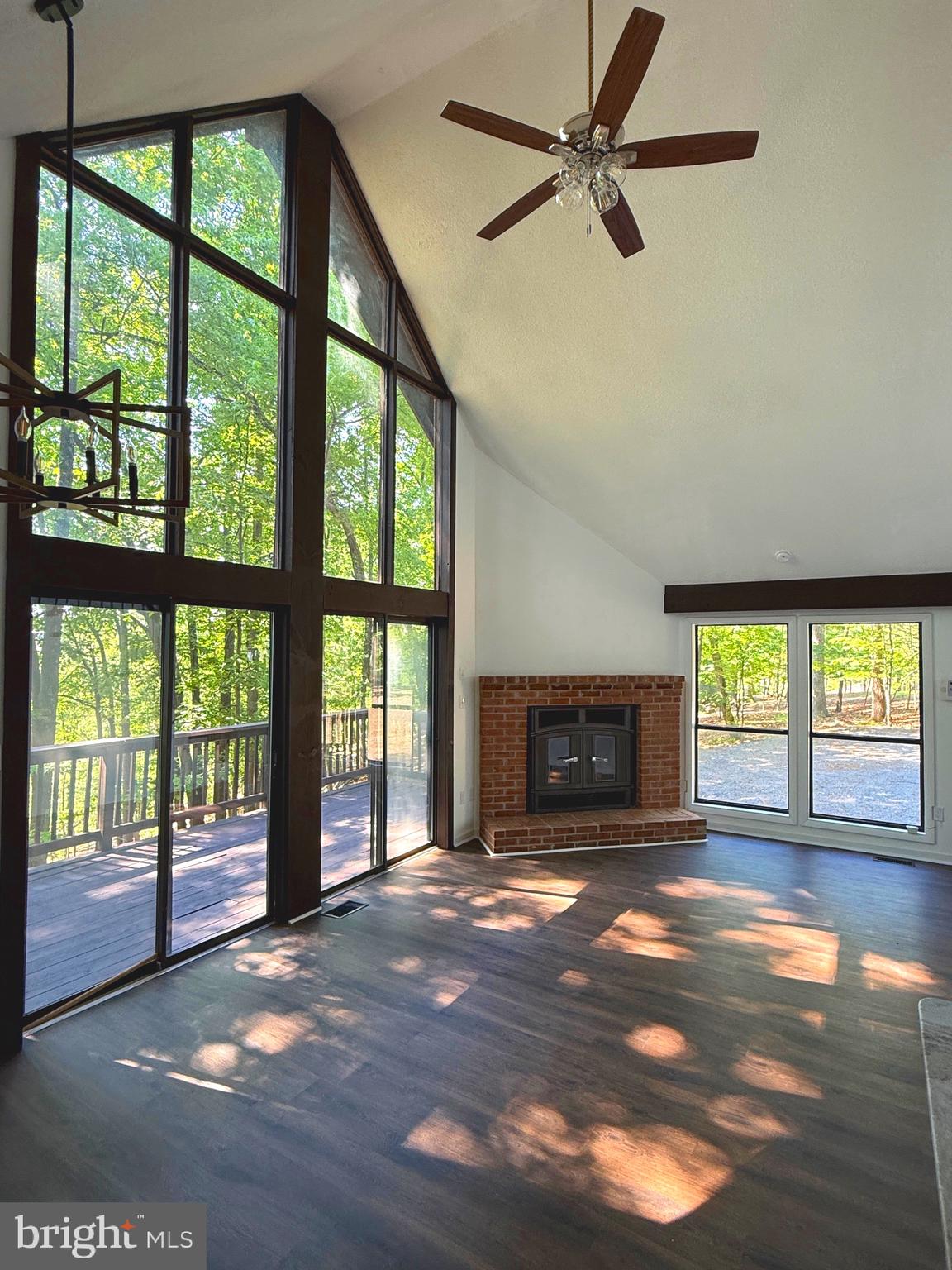 THE WOODS - Residential