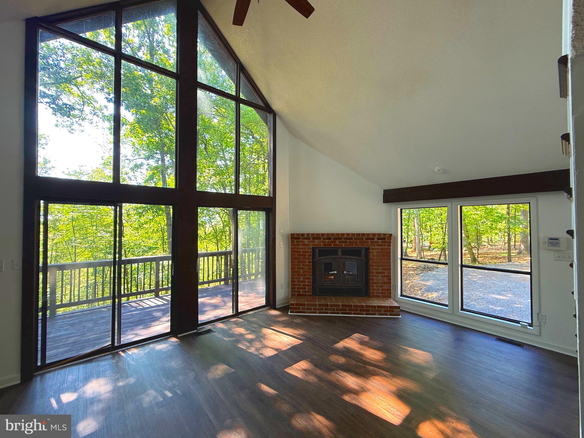 THE WOODS - Residential