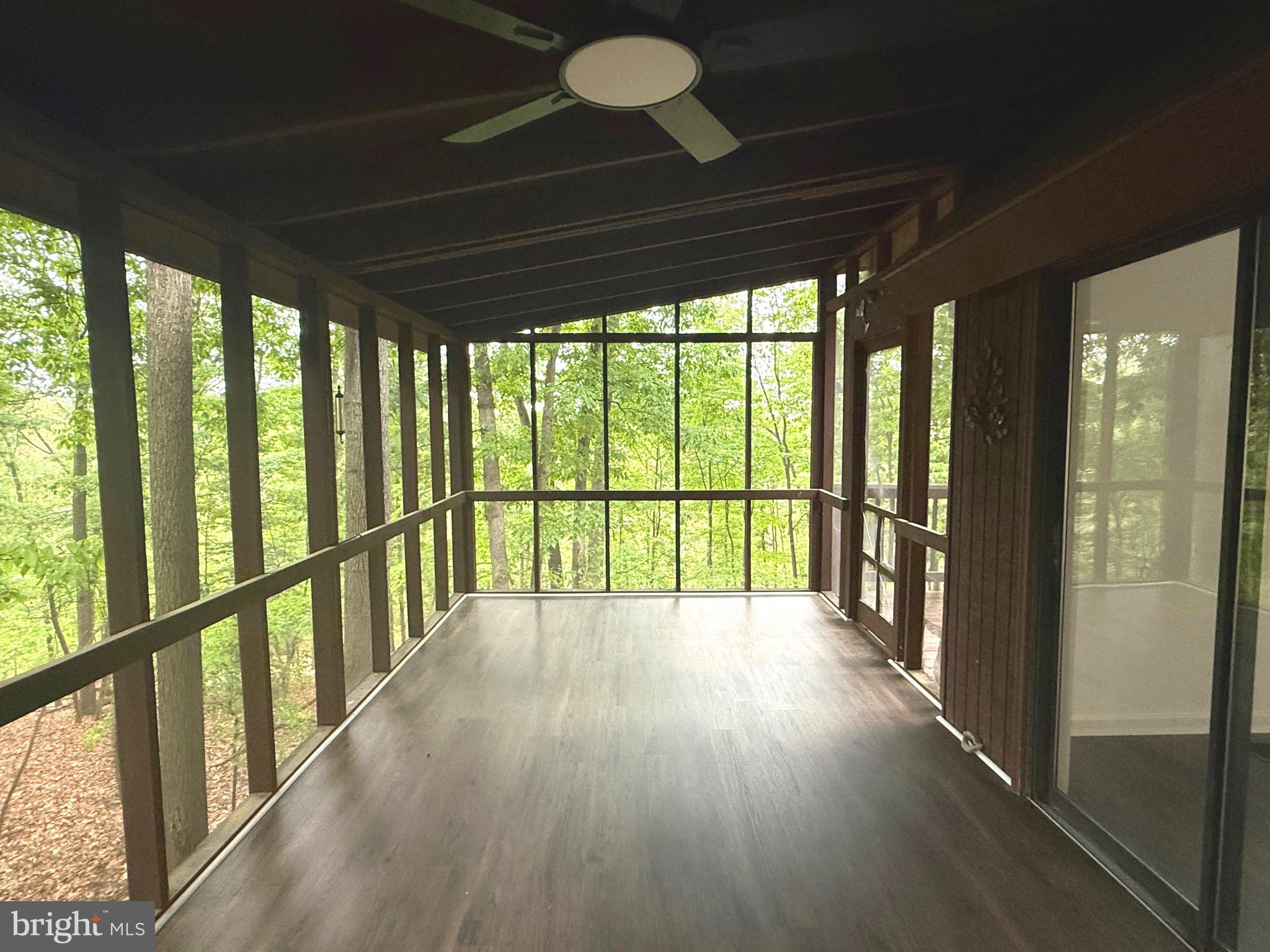 THE WOODS - Residential