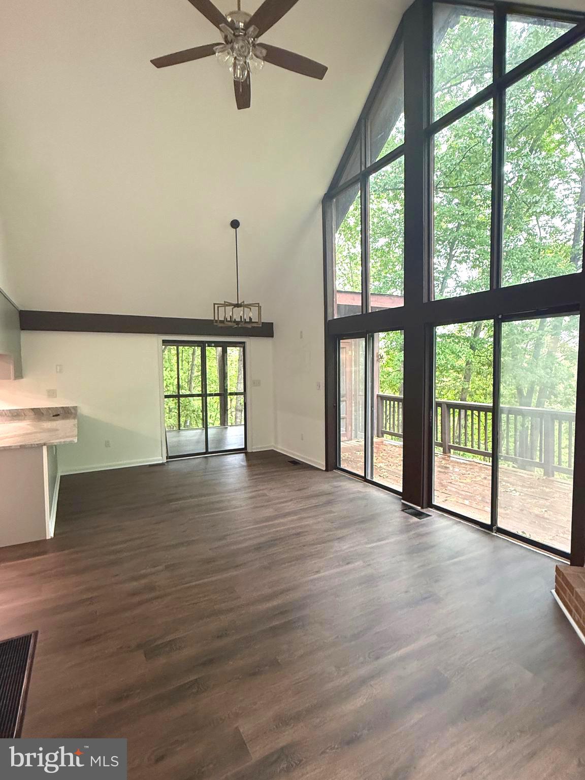THE WOODS - Residential