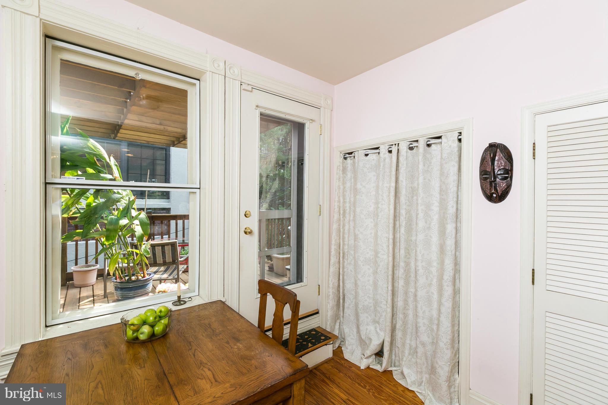 MOUNT VERNON PLACE HISTORIC DISTRICT - Residential