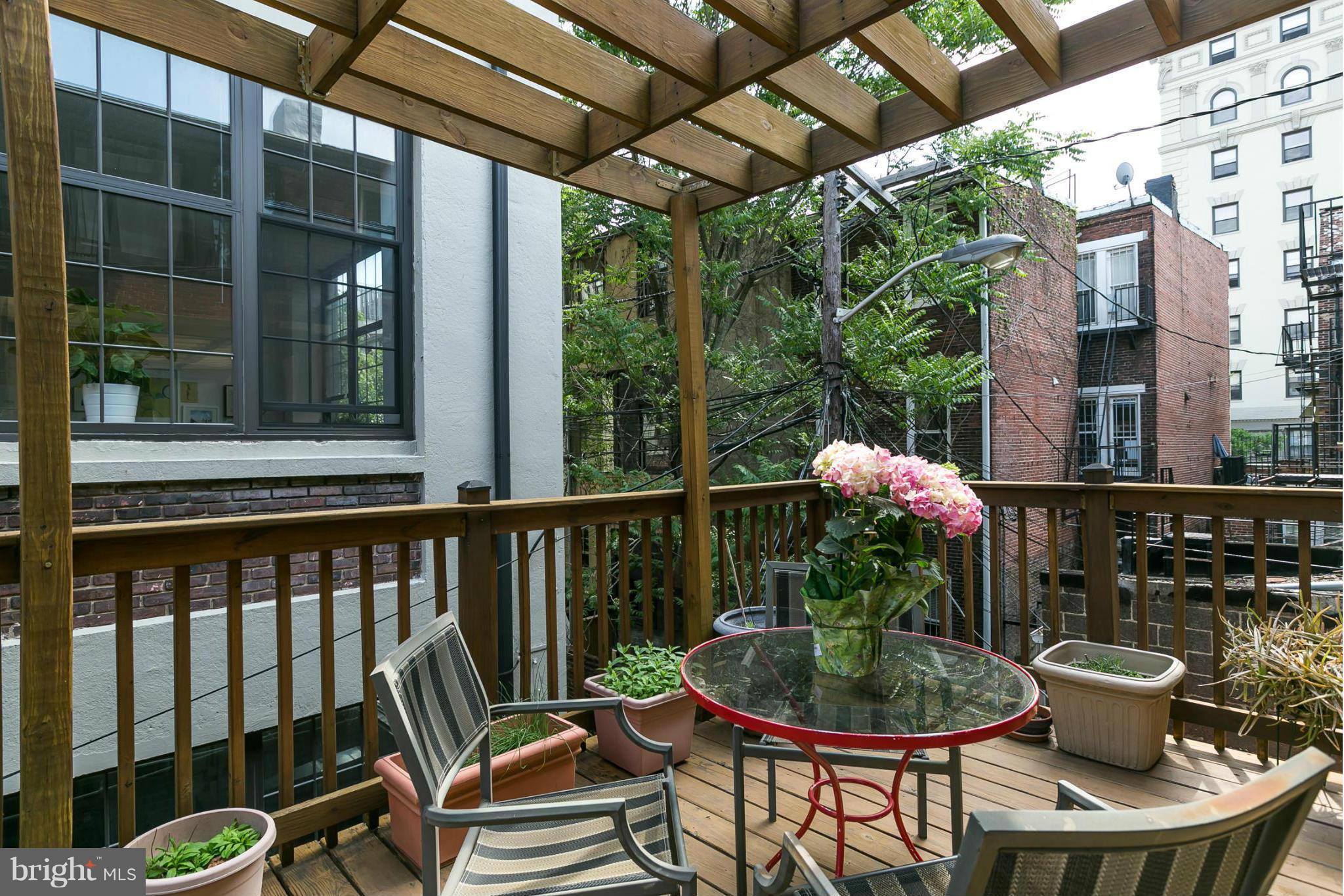 MOUNT VERNON PLACE HISTORIC DISTRICT - Residential