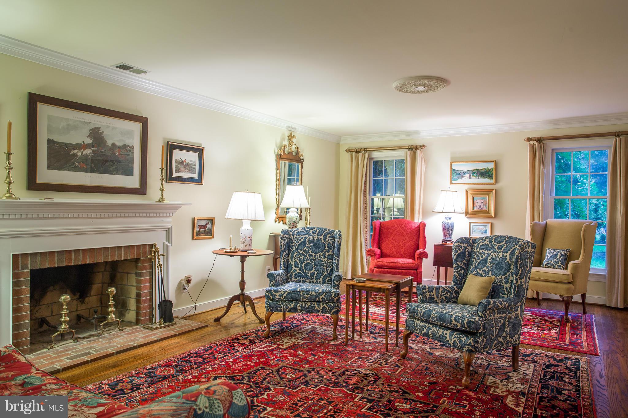 WOODLAWN - Residential