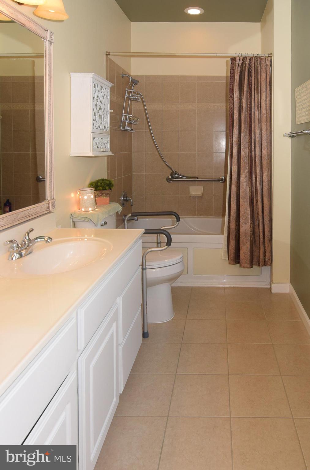 FALLS RUN - Residential