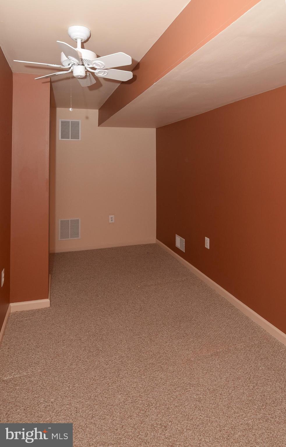 FALLS RUN - Residential