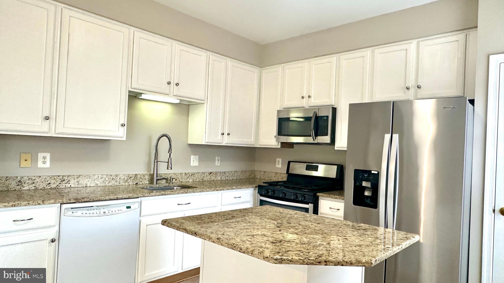 VISTAS AT MILESTONE - Residential