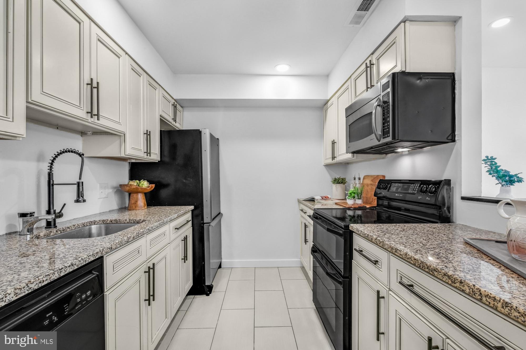 GRADUATE HOSPITAL - Residential