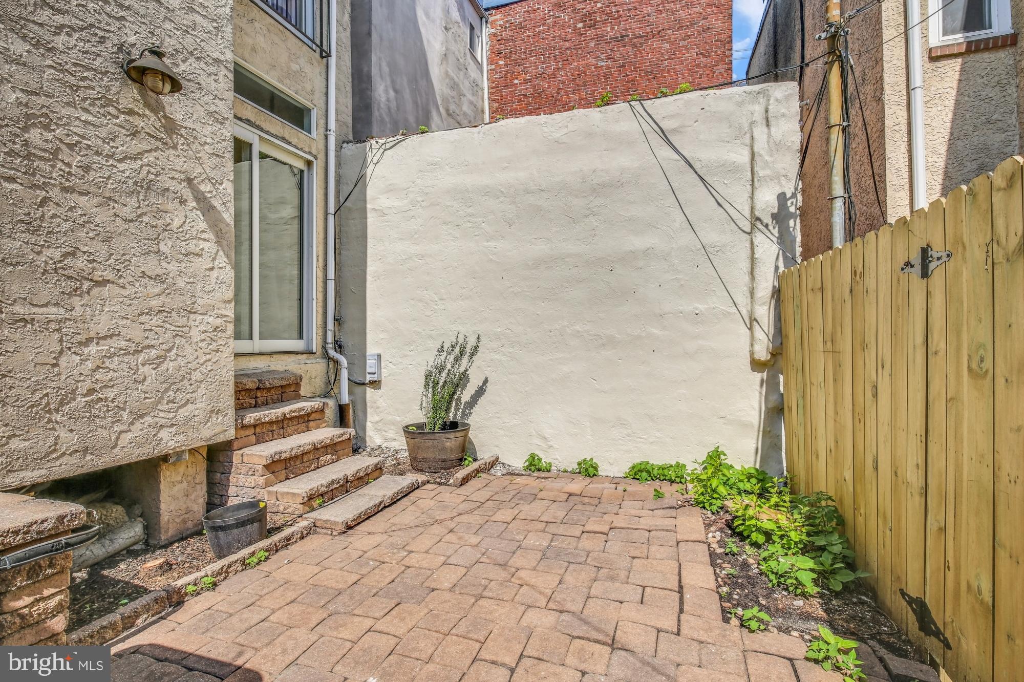 GRADUATE HOSPITAL - Residential