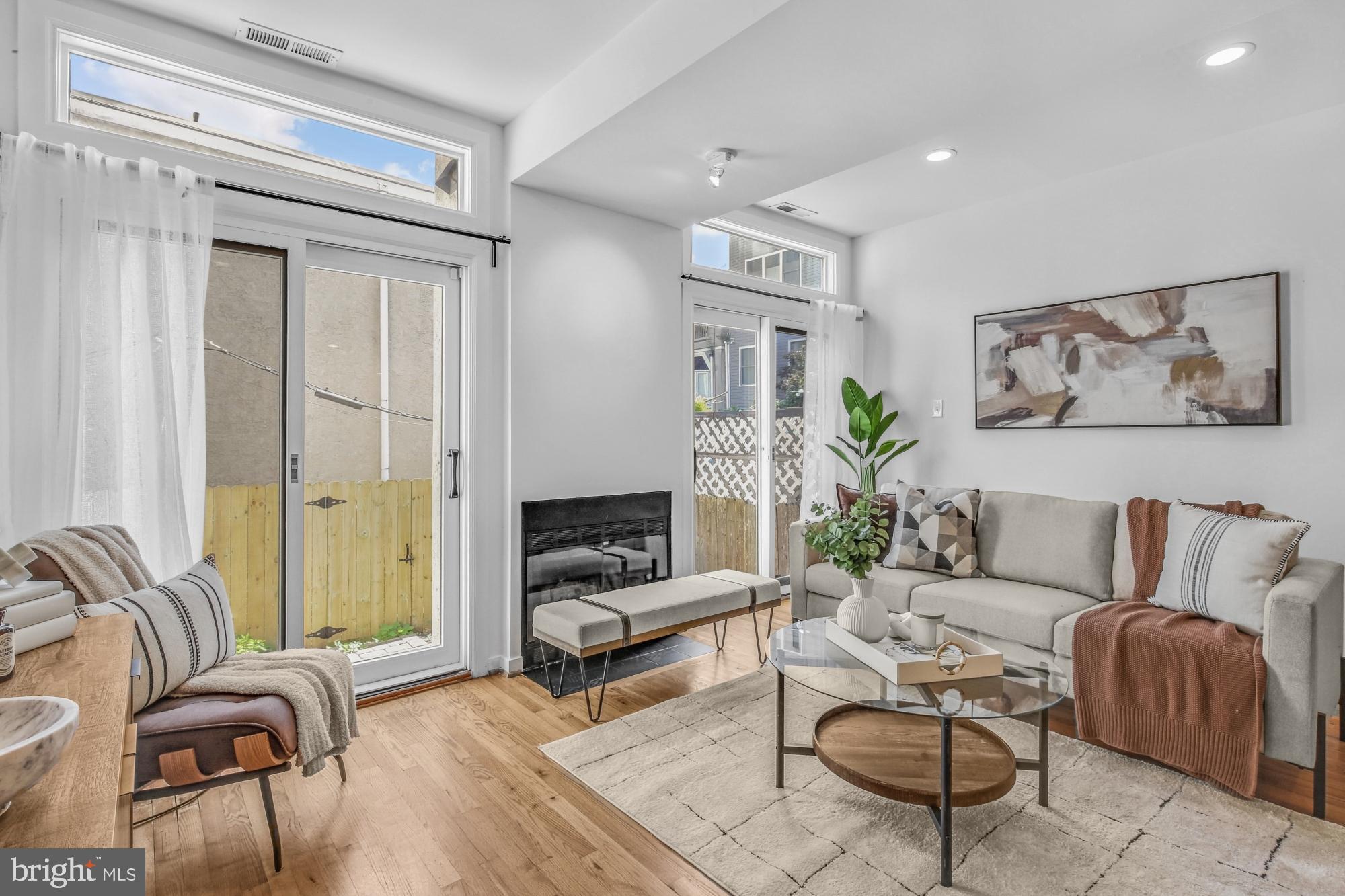 GRADUATE HOSPITAL - Residential