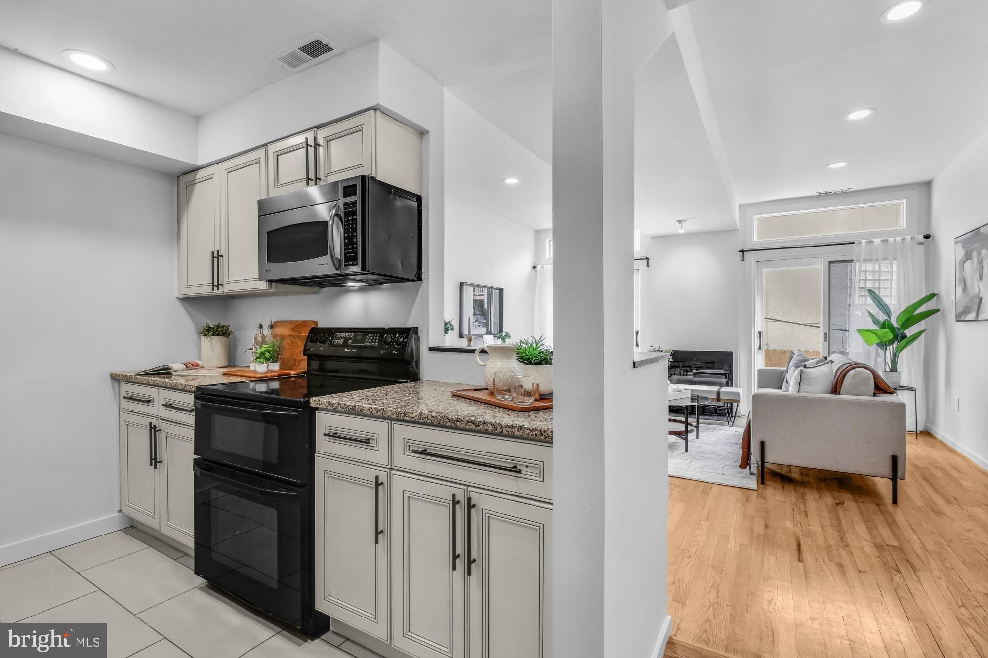 GRADUATE HOSPITAL - Residential