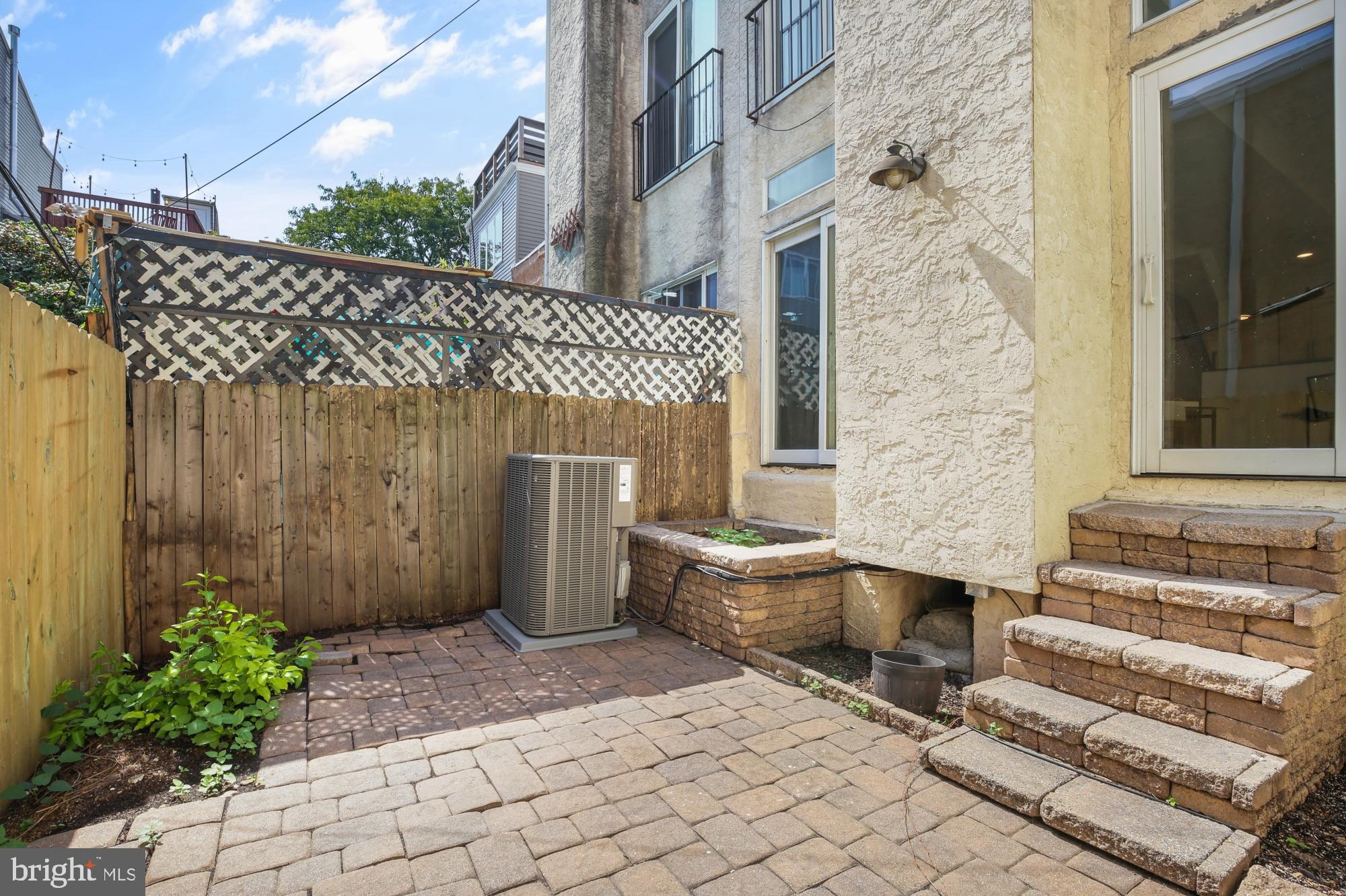 GRADUATE HOSPITAL - Residential