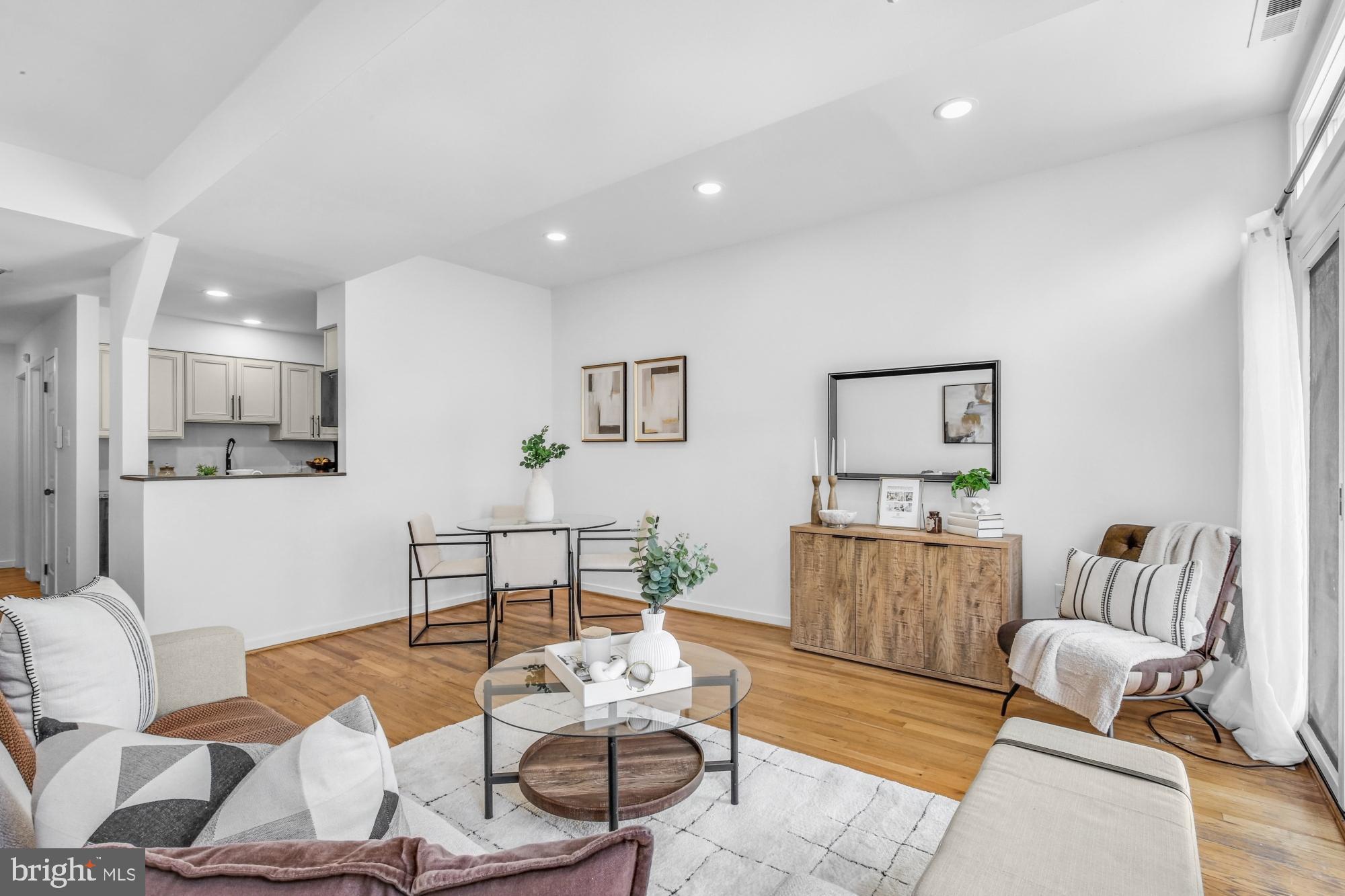 GRADUATE HOSPITAL - Residential