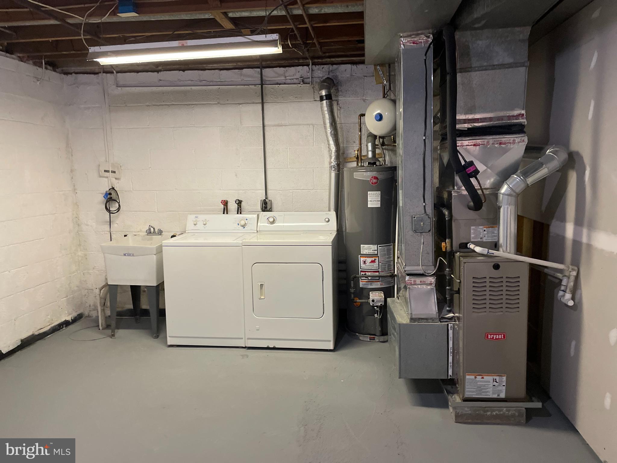 COUNTRY RIDGE - Residential