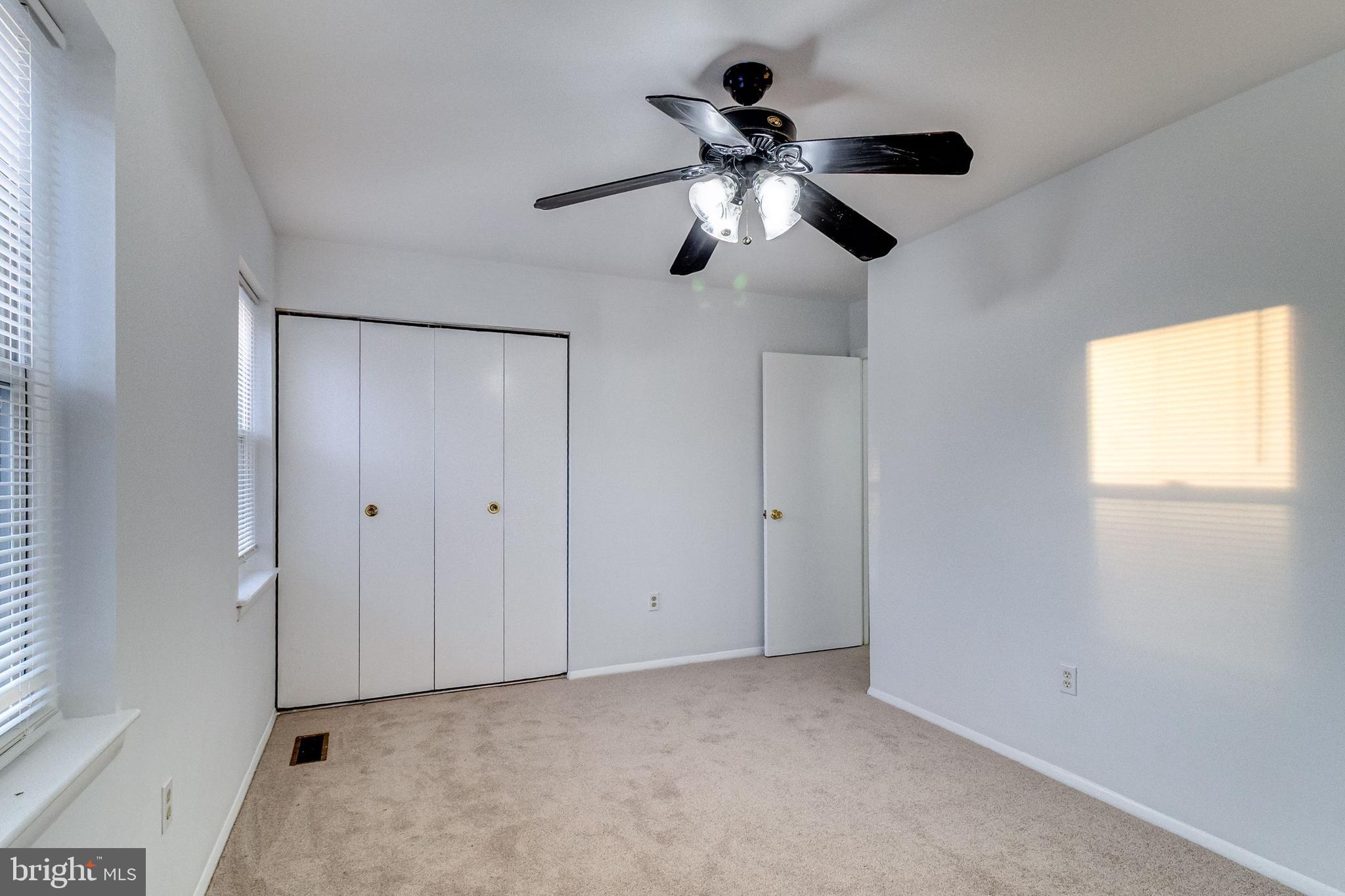 COUNTRY RIDGE - Residential