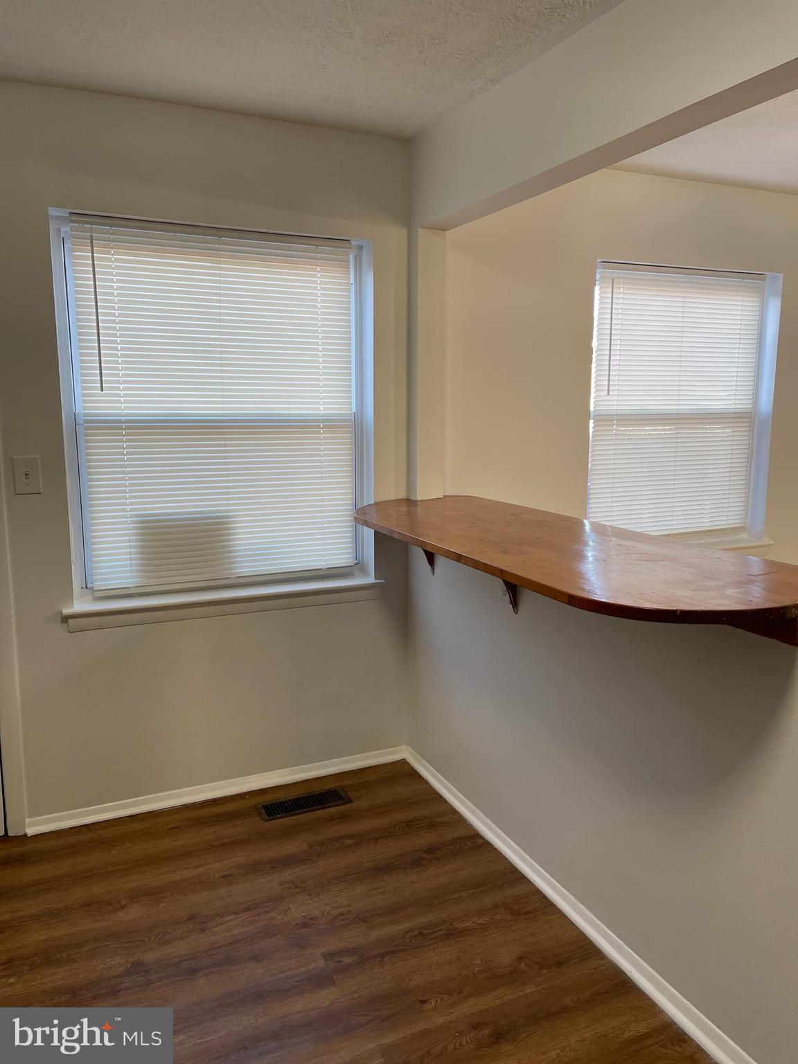 COUNTRY RIDGE - Residential