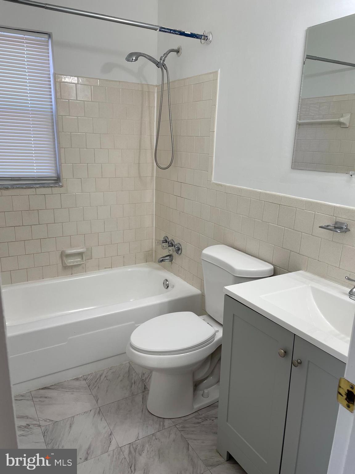 COUNTRY RIDGE - Residential