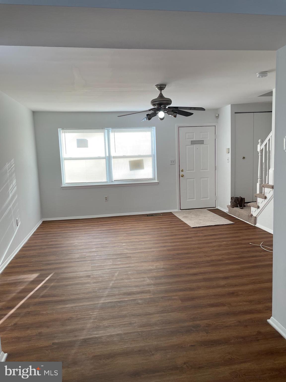 COUNTRY RIDGE - Residential