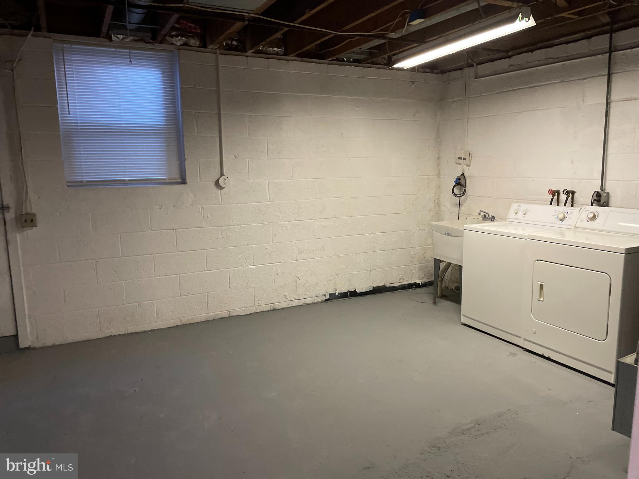 COUNTRY RIDGE - Residential