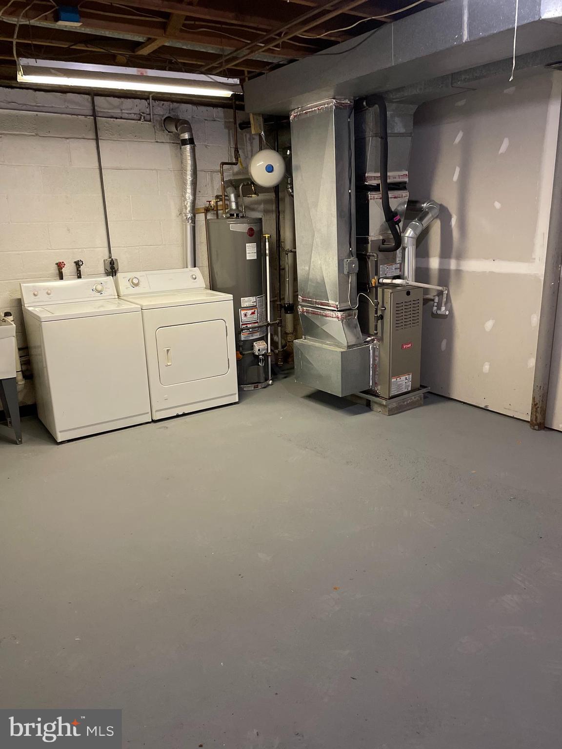 COUNTRY RIDGE - Residential