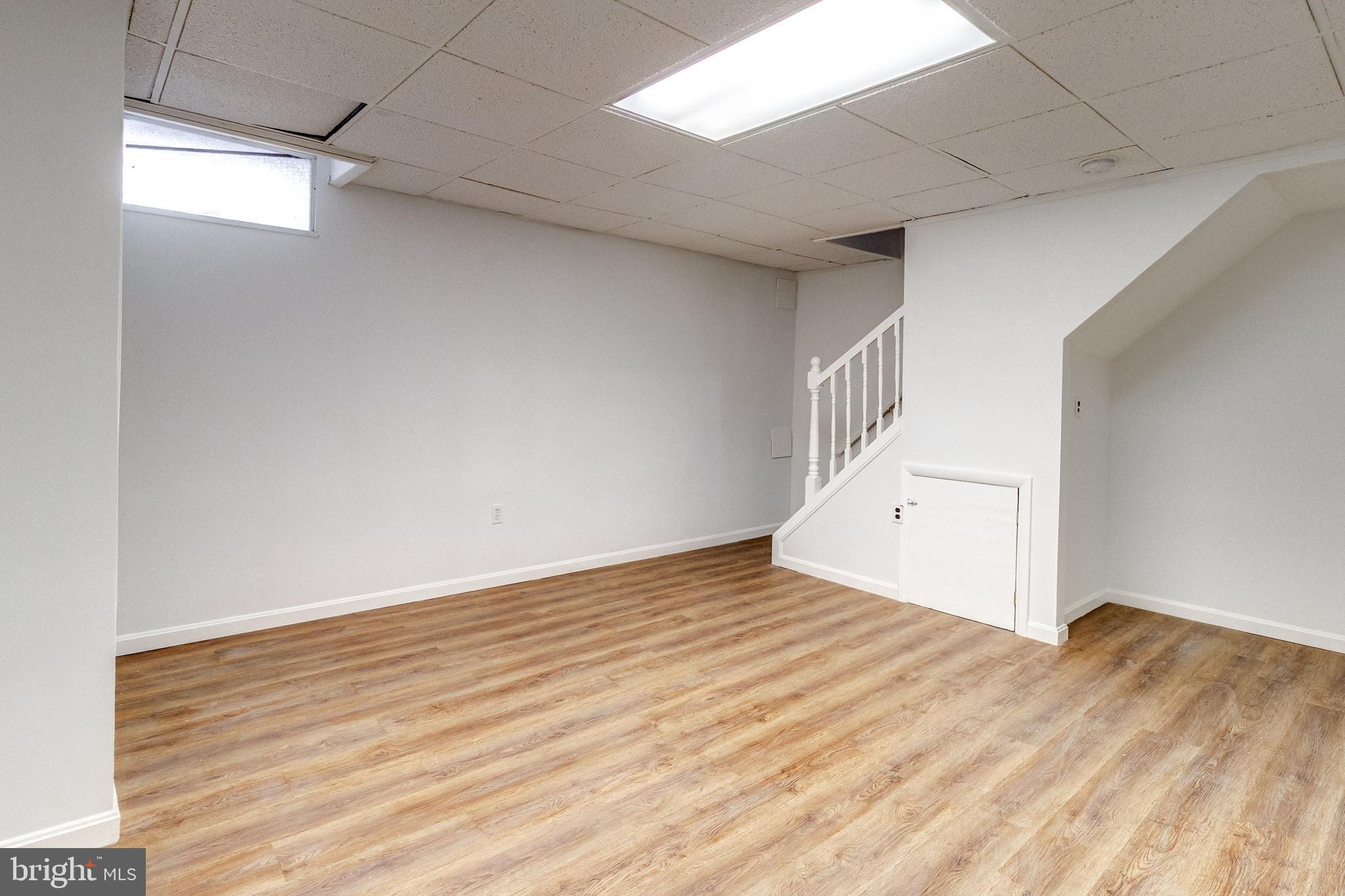 COUNTRY RIDGE - Residential