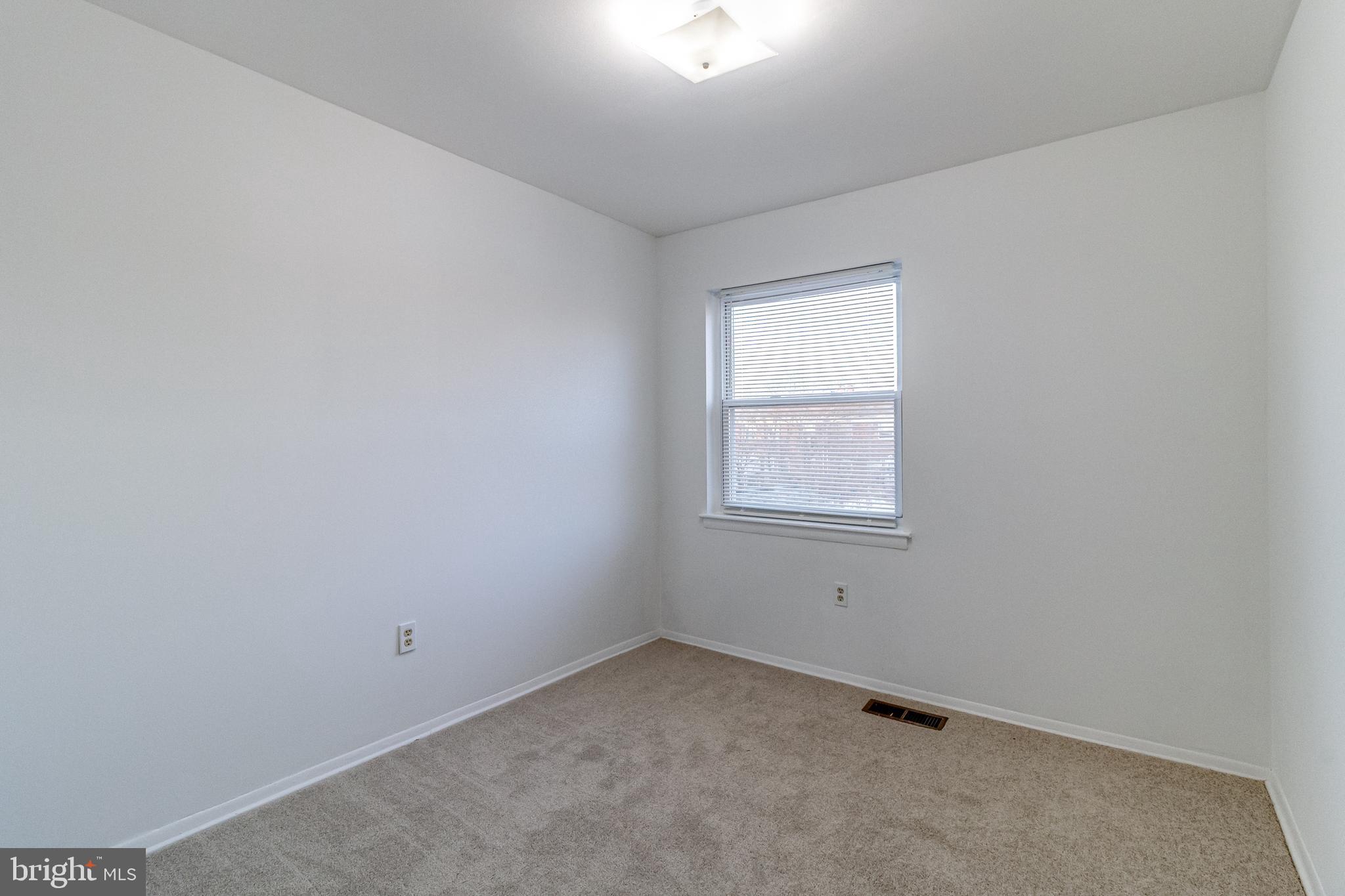 COUNTRY RIDGE - Residential