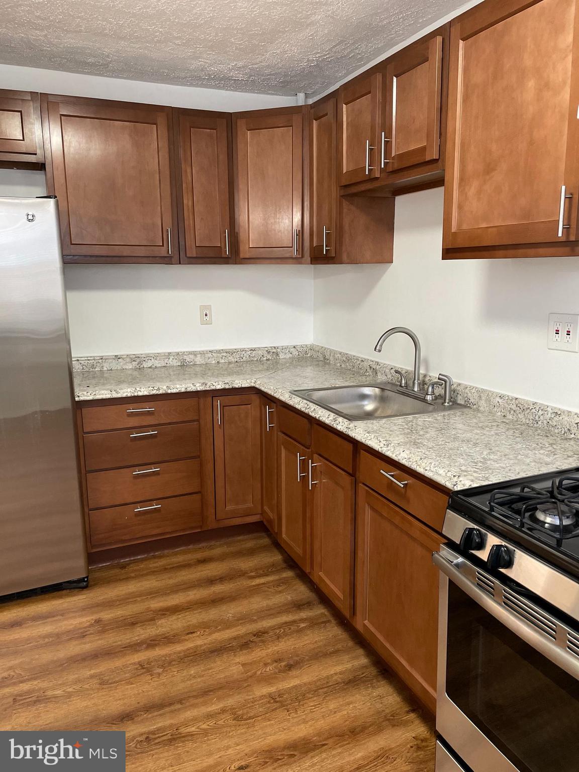 COUNTRY RIDGE - Residential