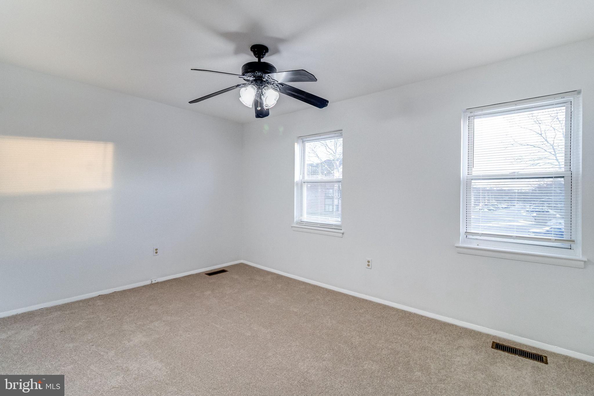 COUNTRY RIDGE - Residential