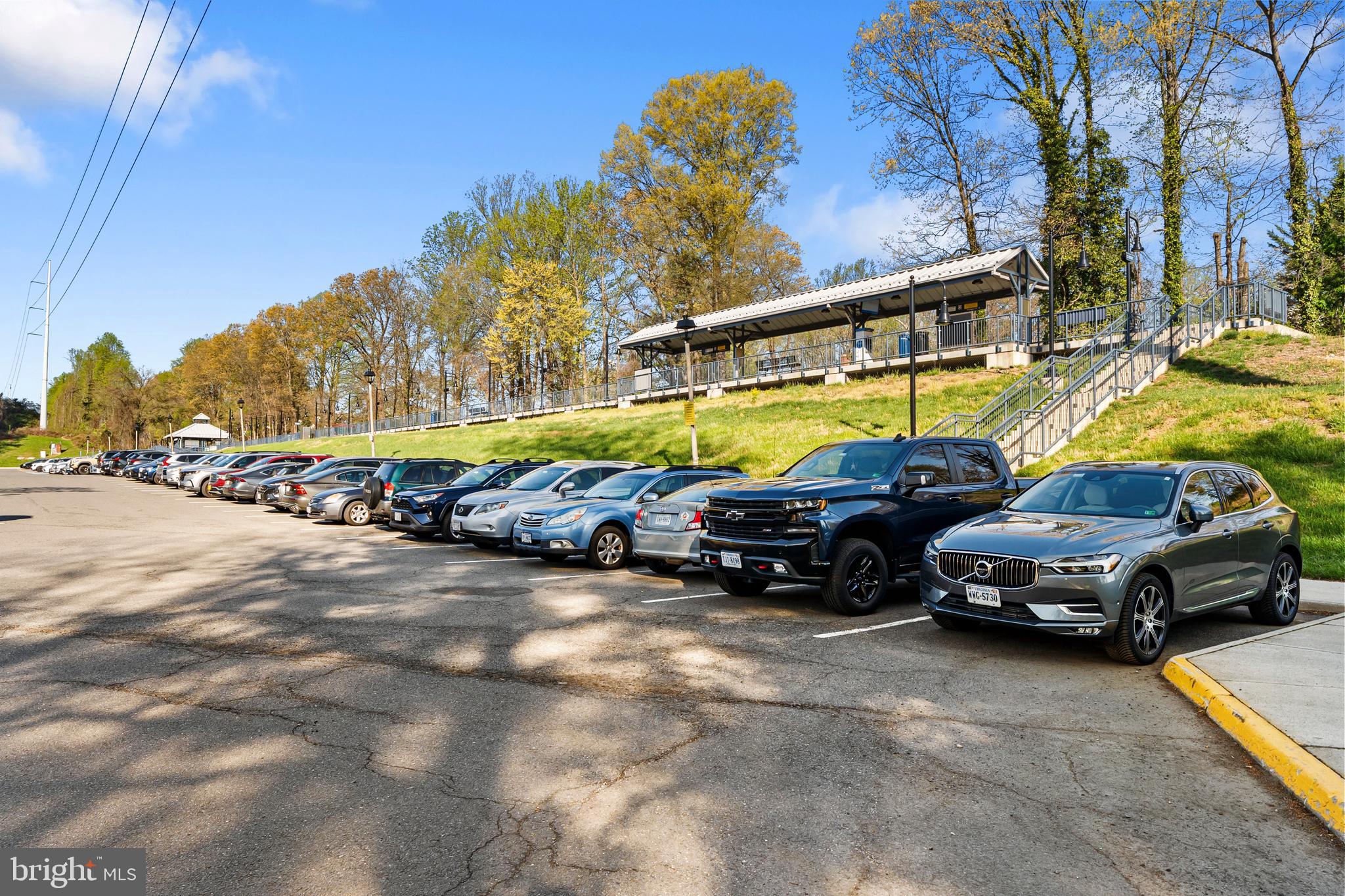 LAKE BRADDOCK - Residential