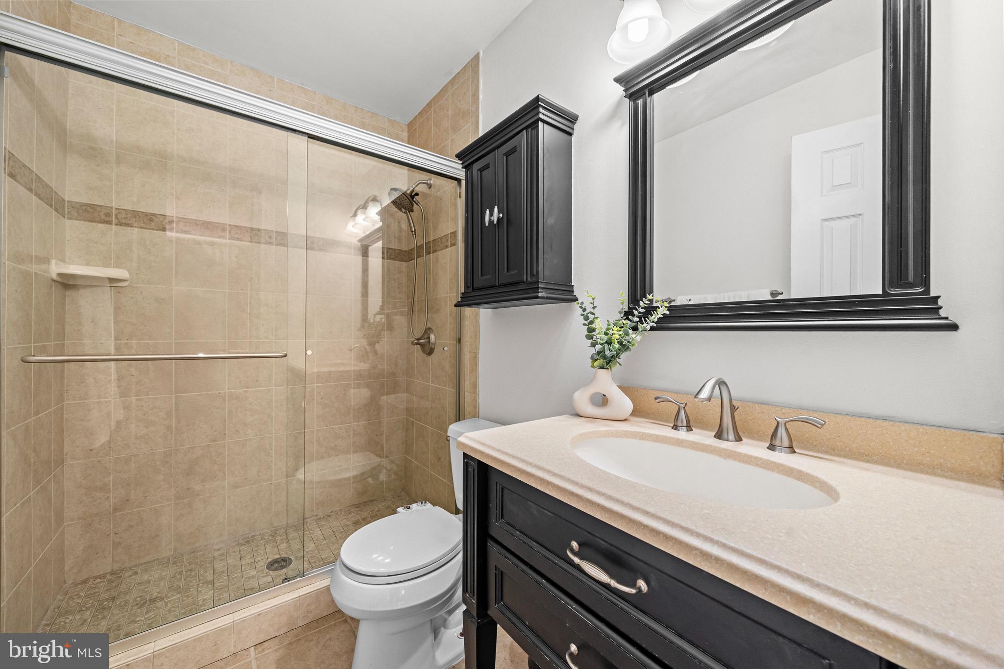 LAKE BRADDOCK - Residential