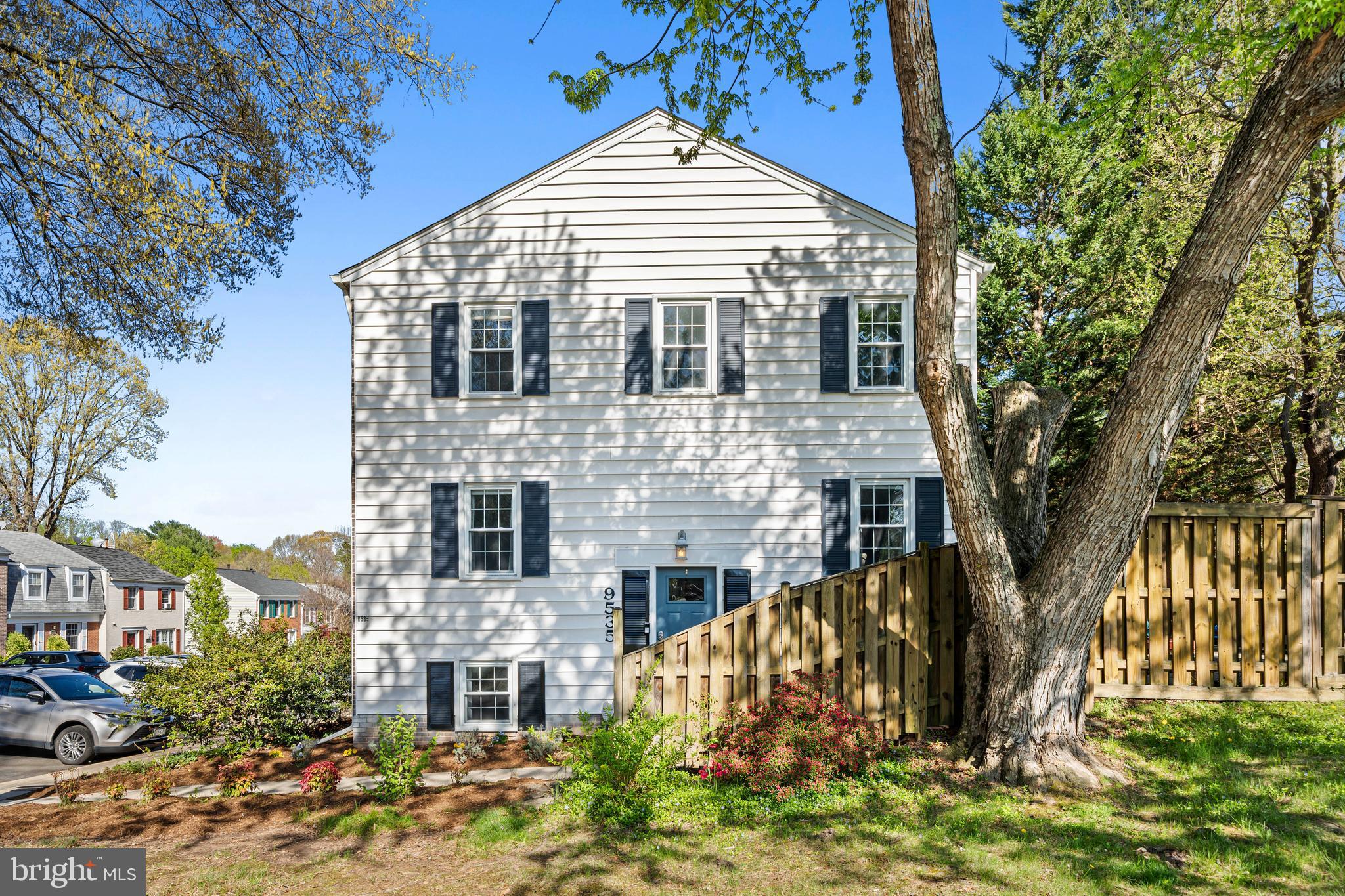 LAKE BRADDOCK - Residential