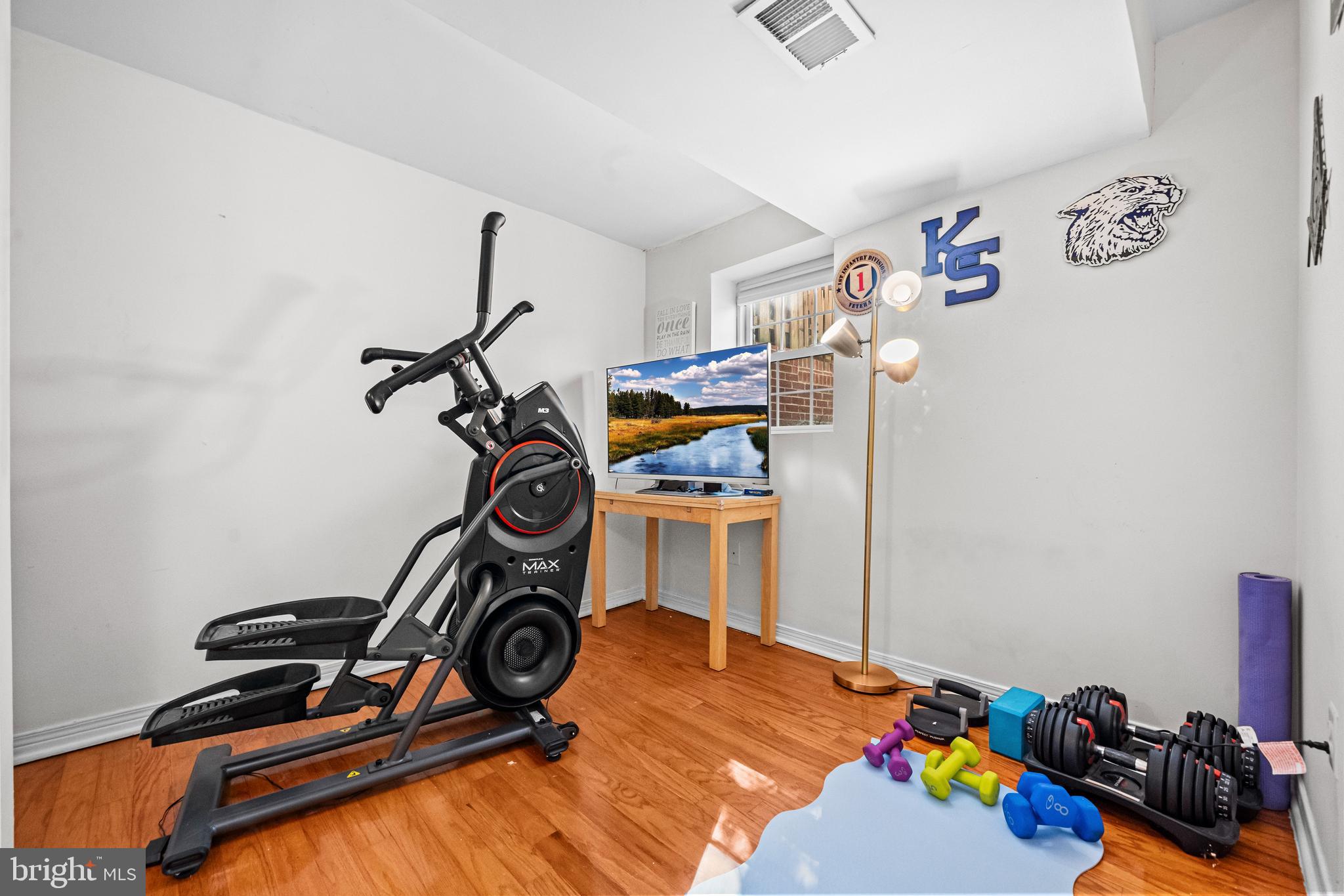 LAKE BRADDOCK - Residential