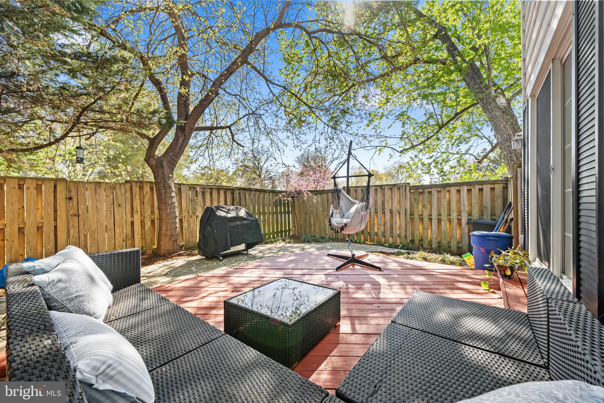 LAKE BRADDOCK - Residential