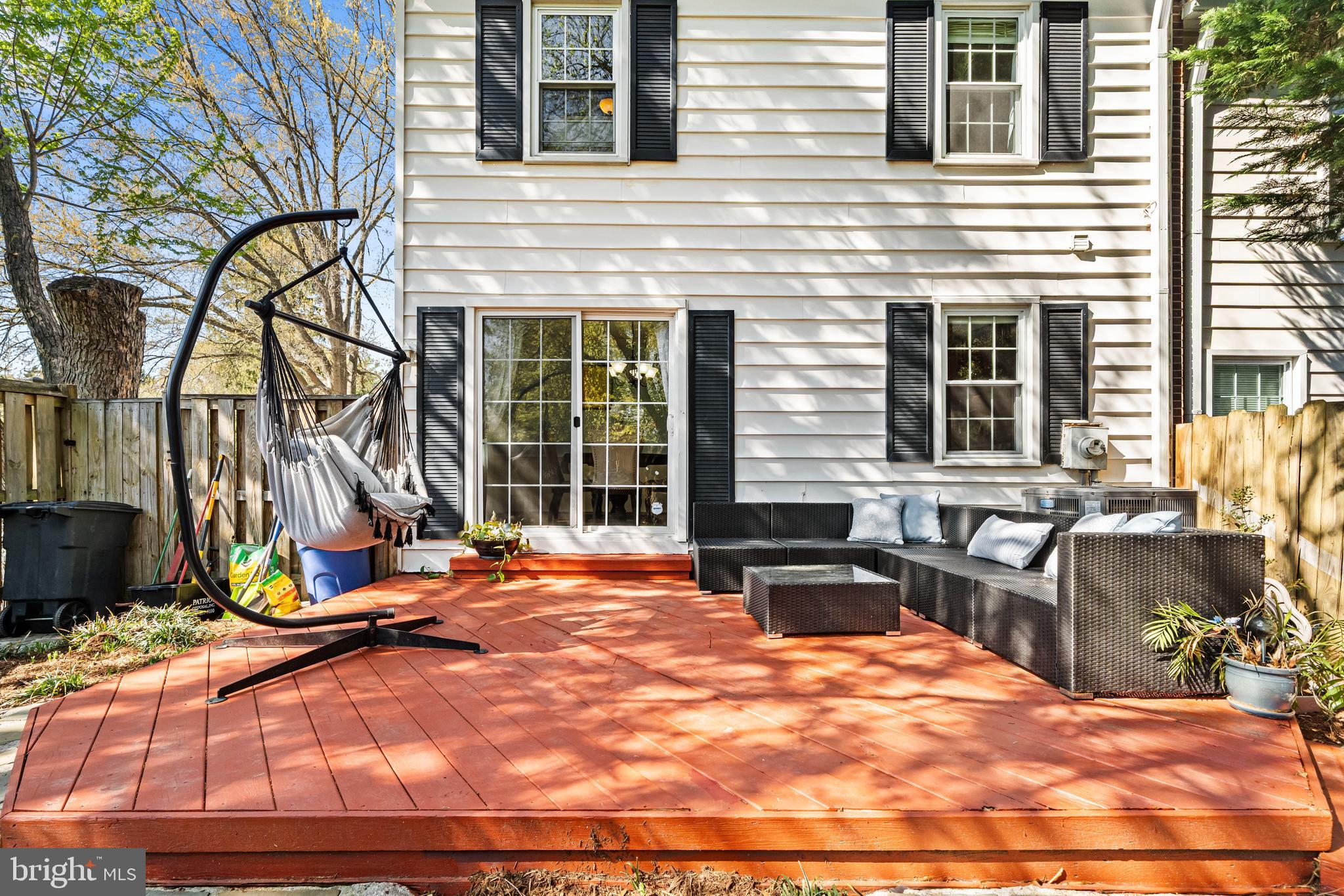 LAKE BRADDOCK - Residential