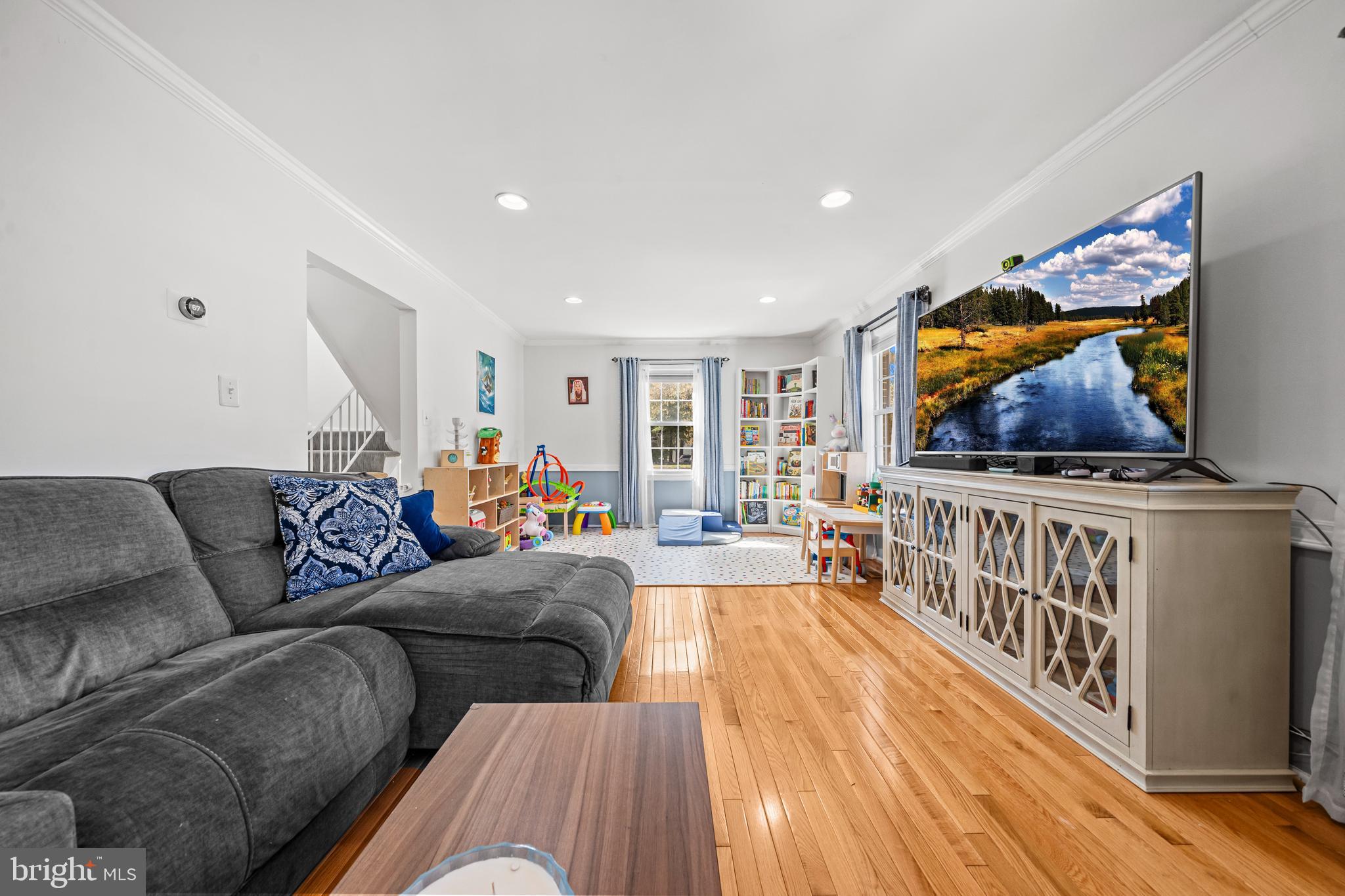 LAKE BRADDOCK - Residential