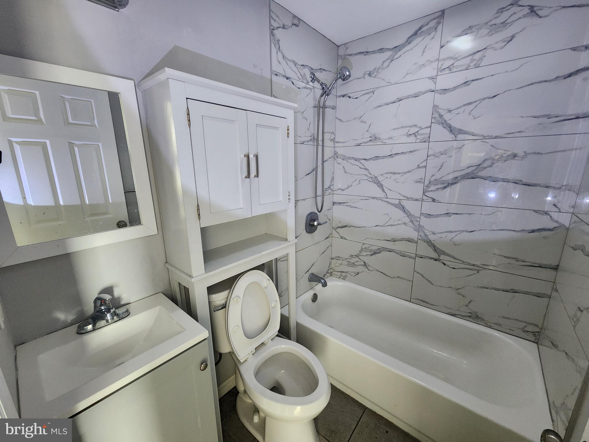 FOUR BY FOUR - Residential