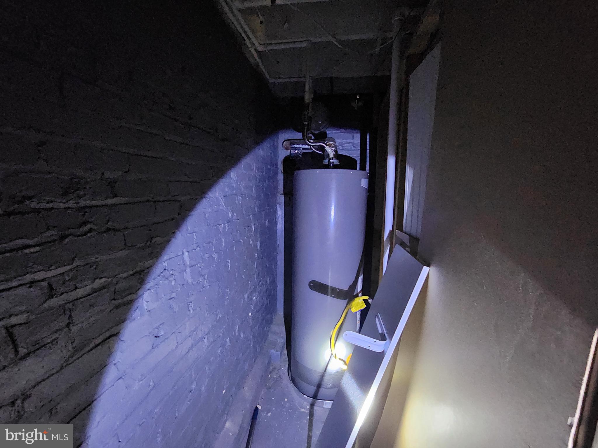 FOUR BY FOUR - Residential