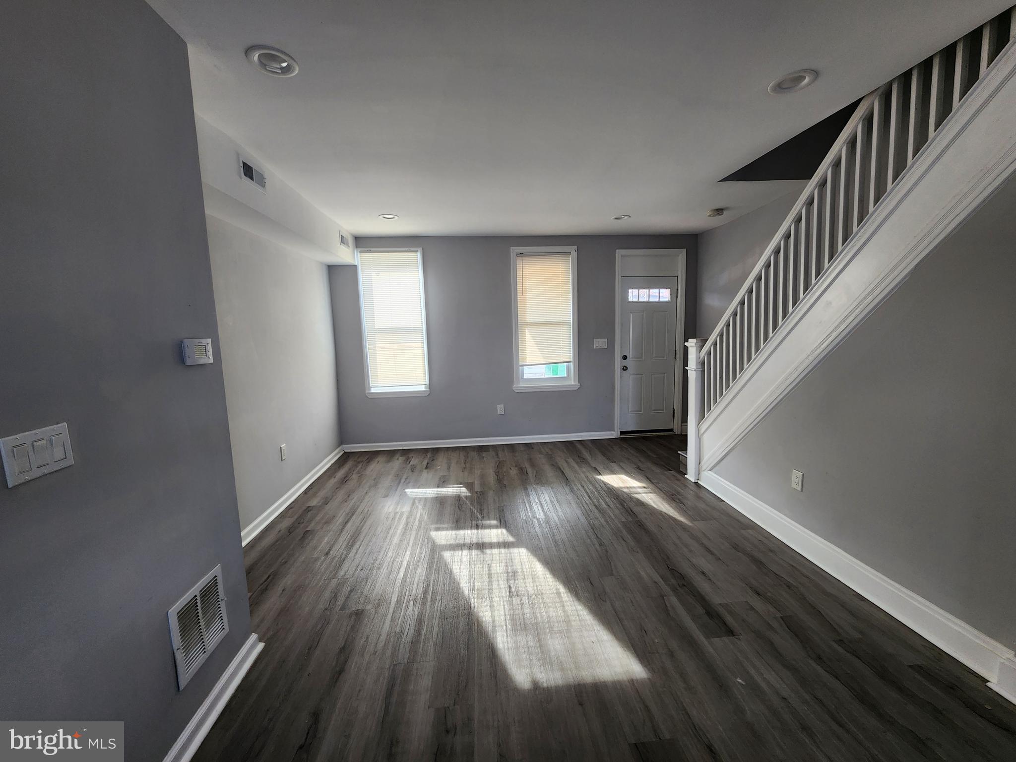 FOUR BY FOUR - Residential