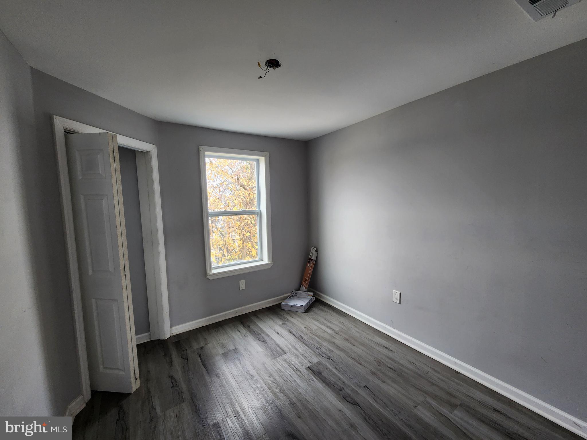 FOUR BY FOUR - Residential