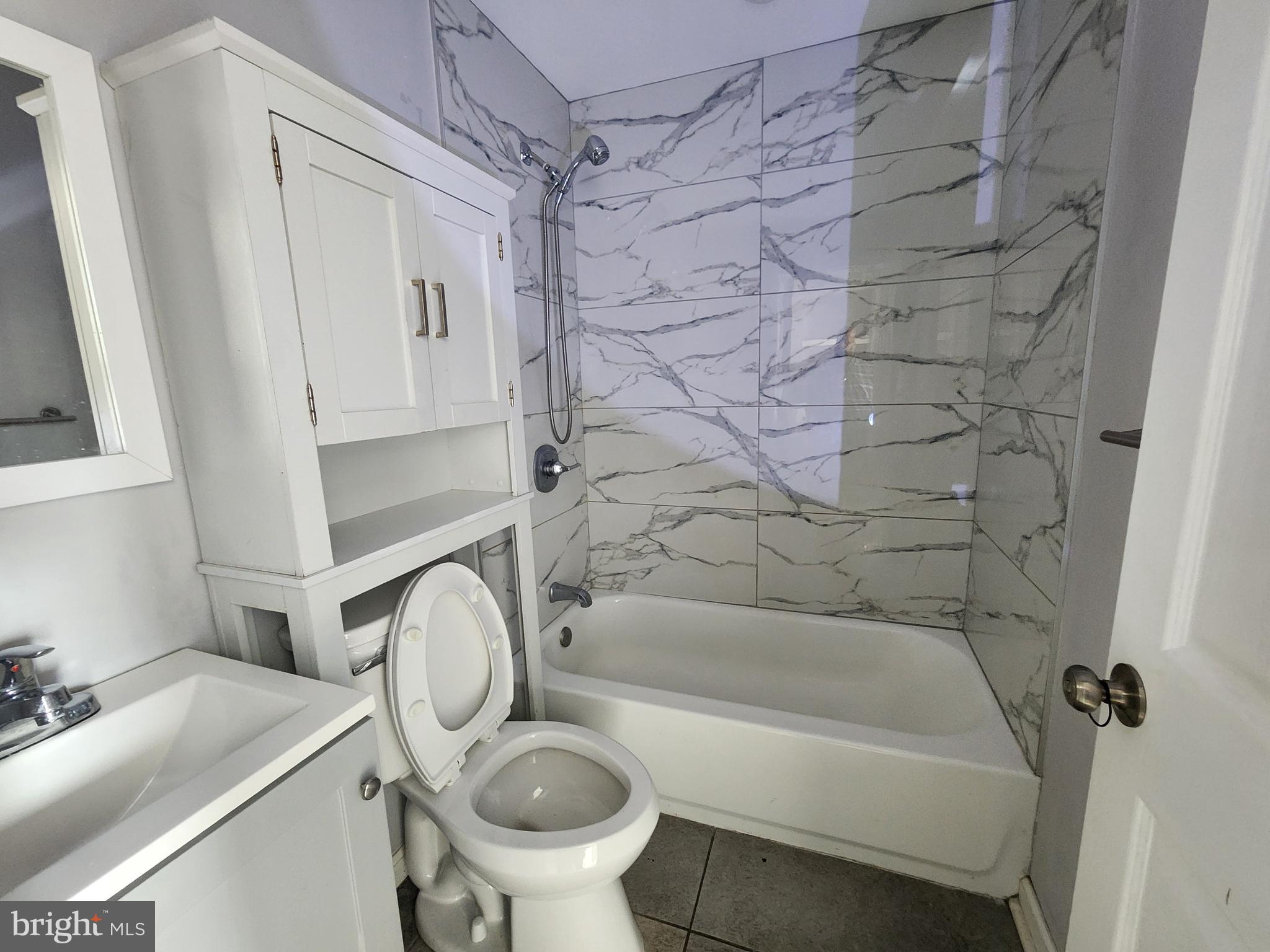 FOUR BY FOUR - Residential