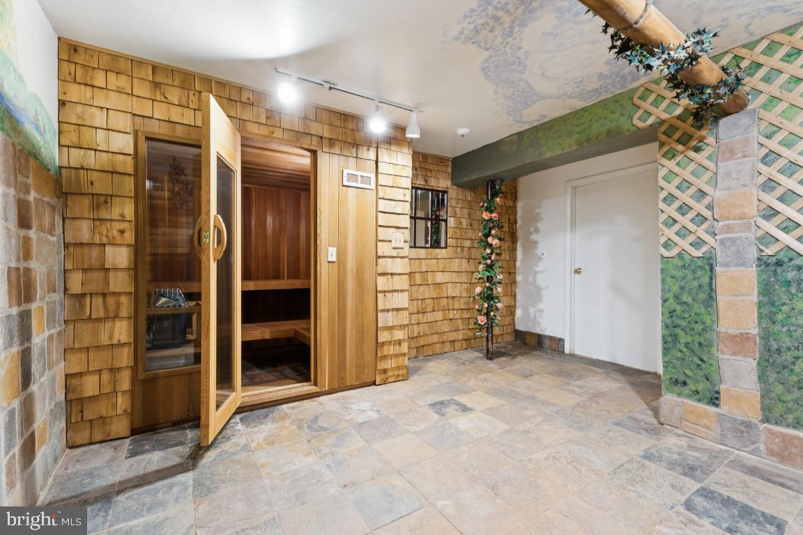 FOX VALE - Residential